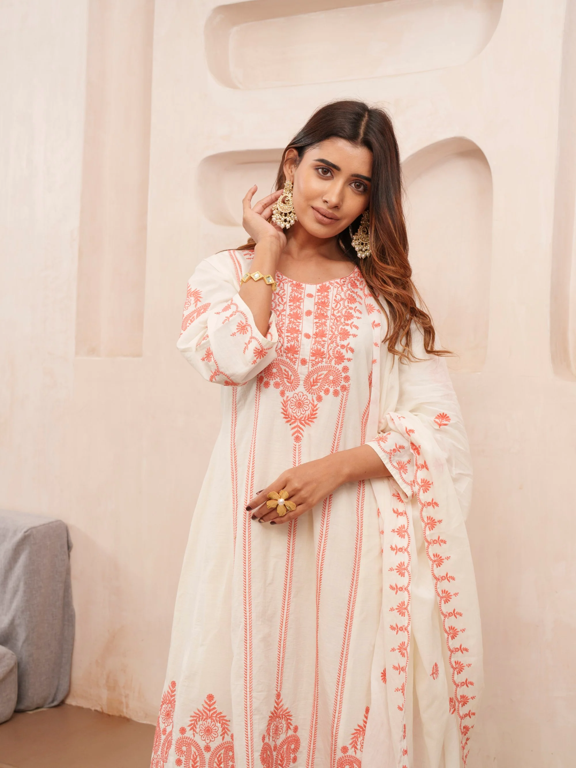 Tashvika MisriKesri Cotton Embroidered Lawn Suit Set - Image 10