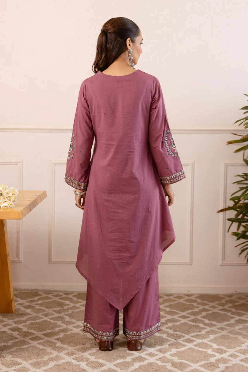 Stravi cameo Embroidery Kurta Pant set - Image 3