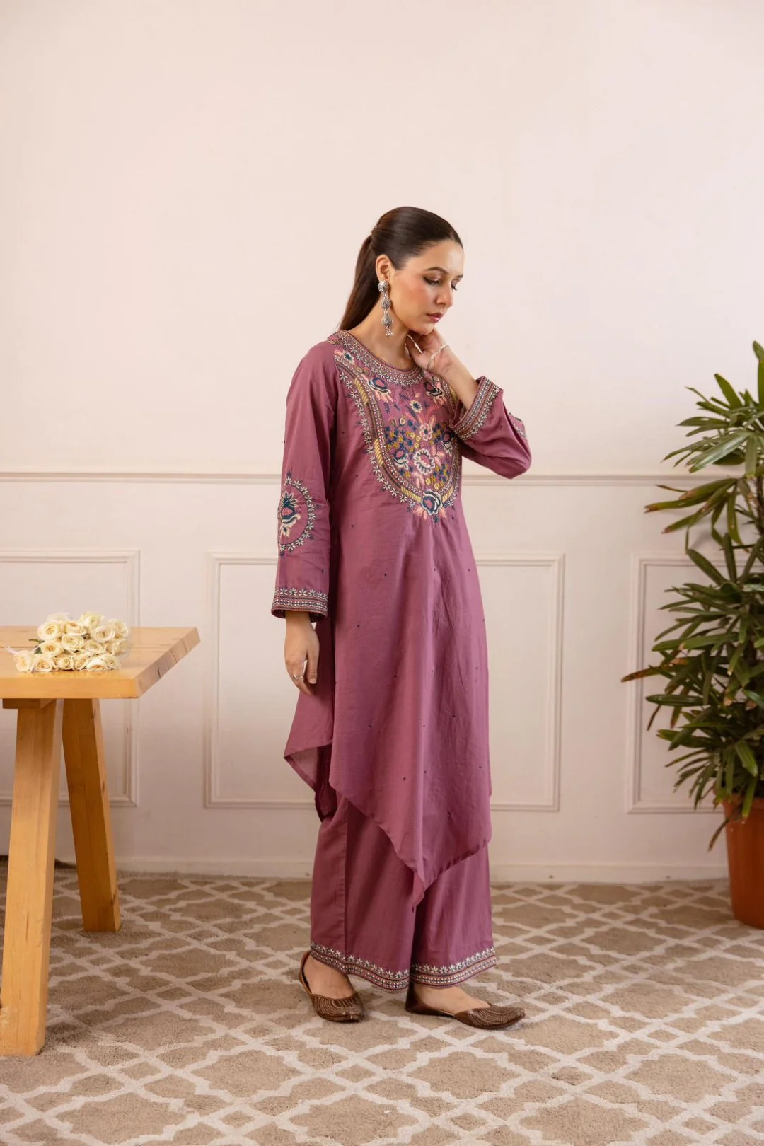 Stravi cameo Embroidery Kurta Pant set - Image 6