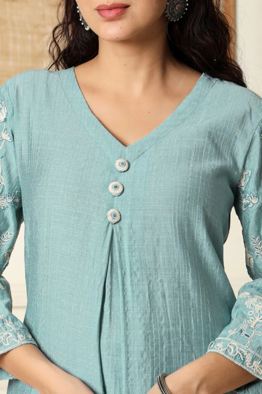 Sumaiya skyblue embroidery kurta pant set - Image 8