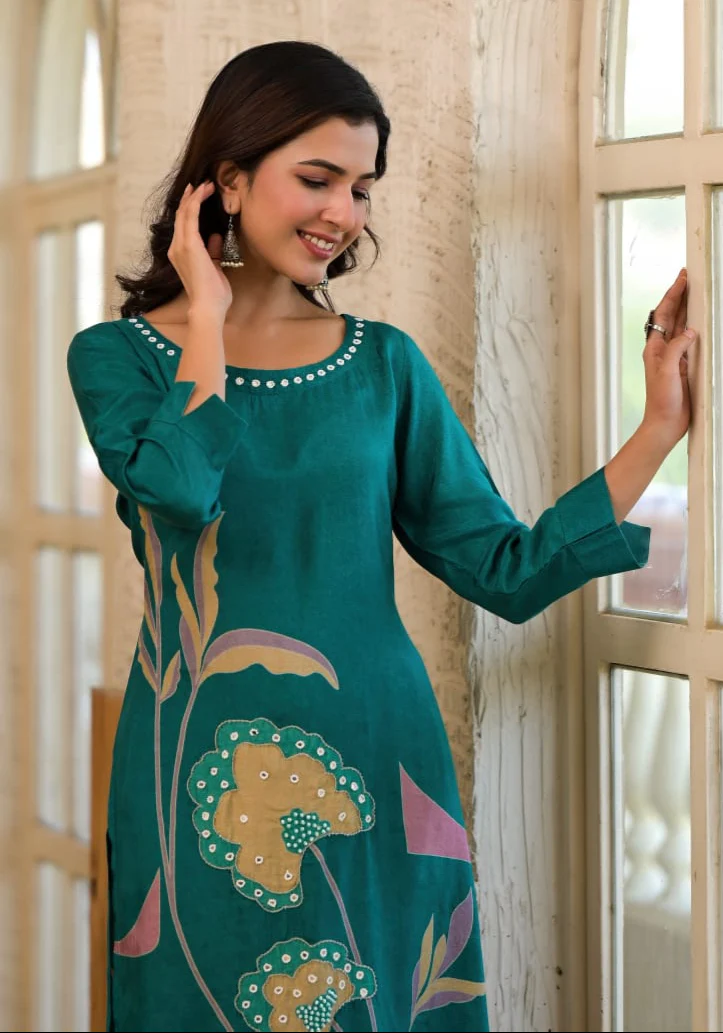 Chitra Peacock kurta pant set - Image 2