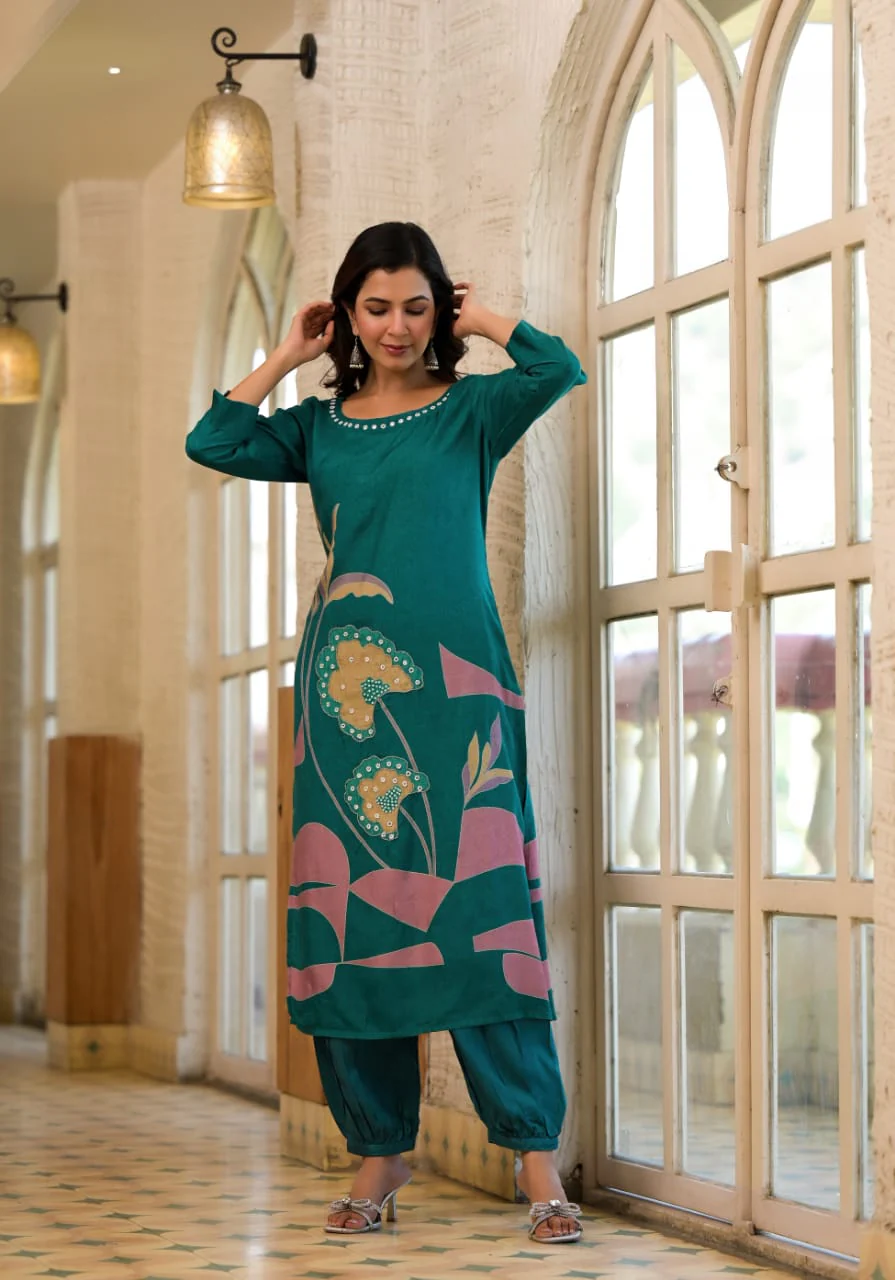 Chitra Peacock kurta pant set - Image 6