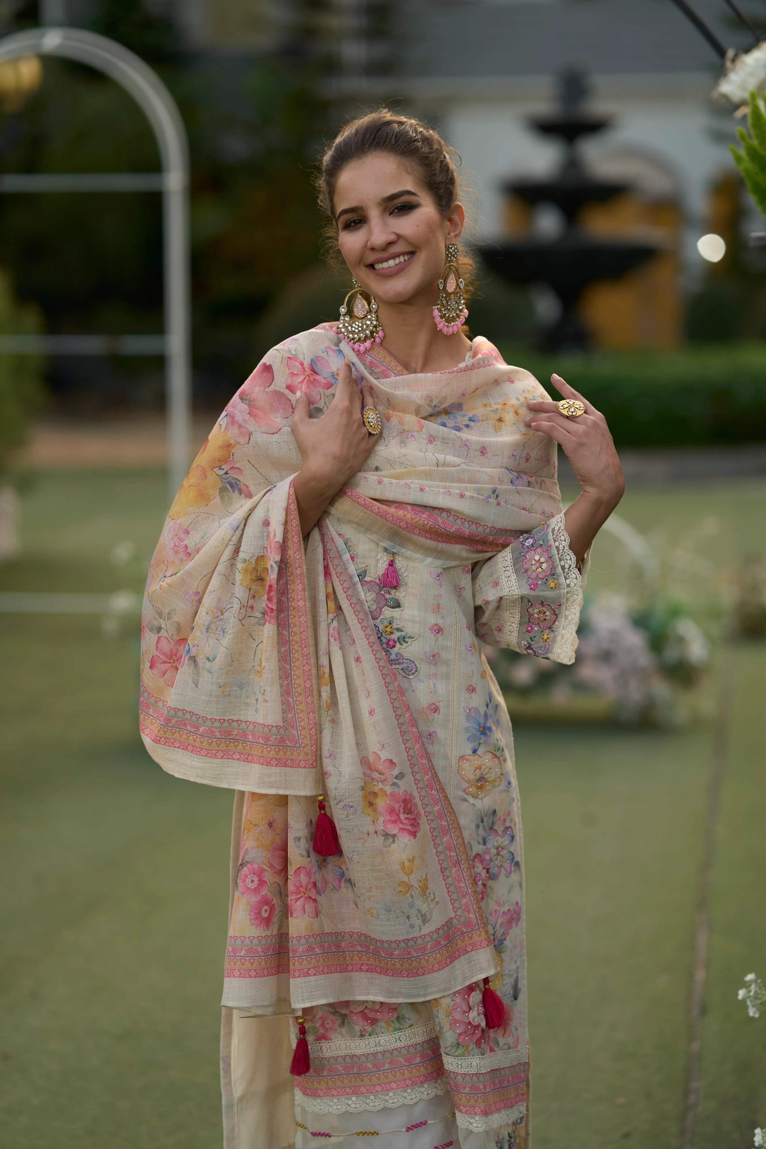 Mariam Pearl embroidery Lawn Suit Set - Image 3