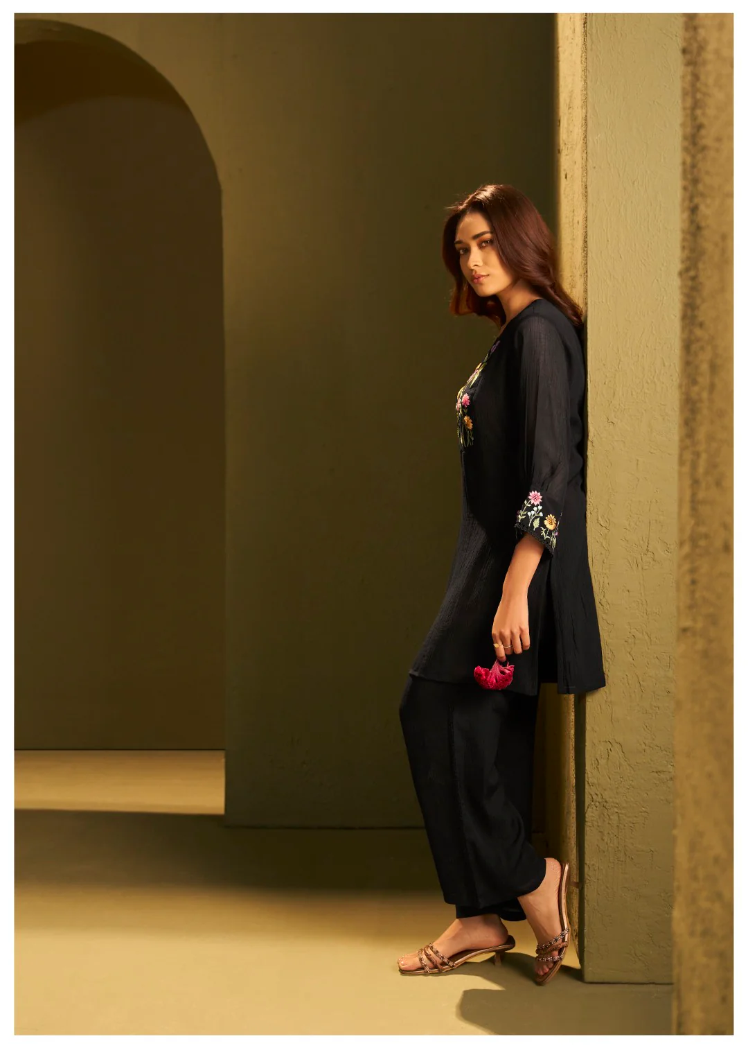 Itrh sable embroider co-ord set - Image 4