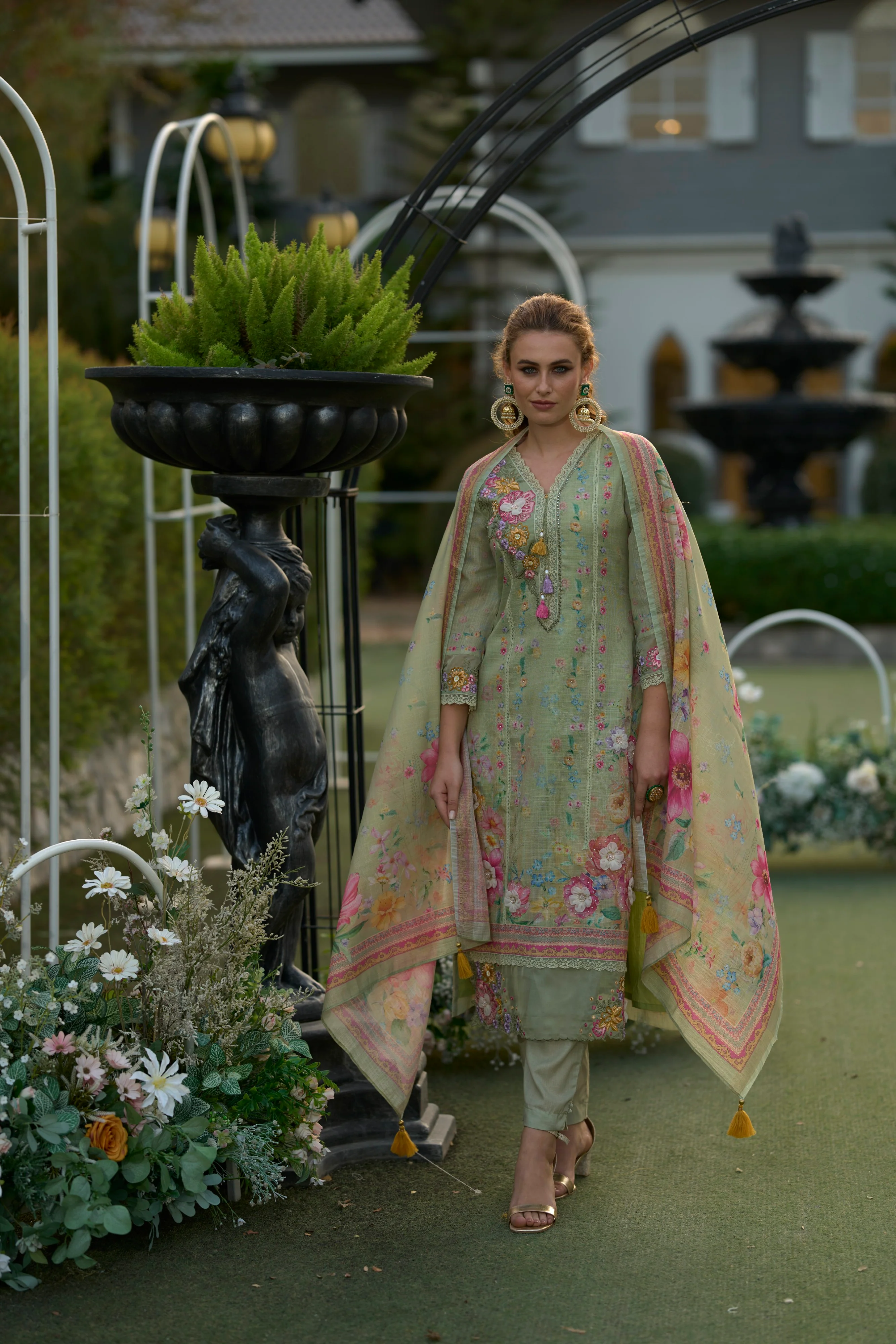 Mariam Fern embroidery Lawn Suit Set - Image 3