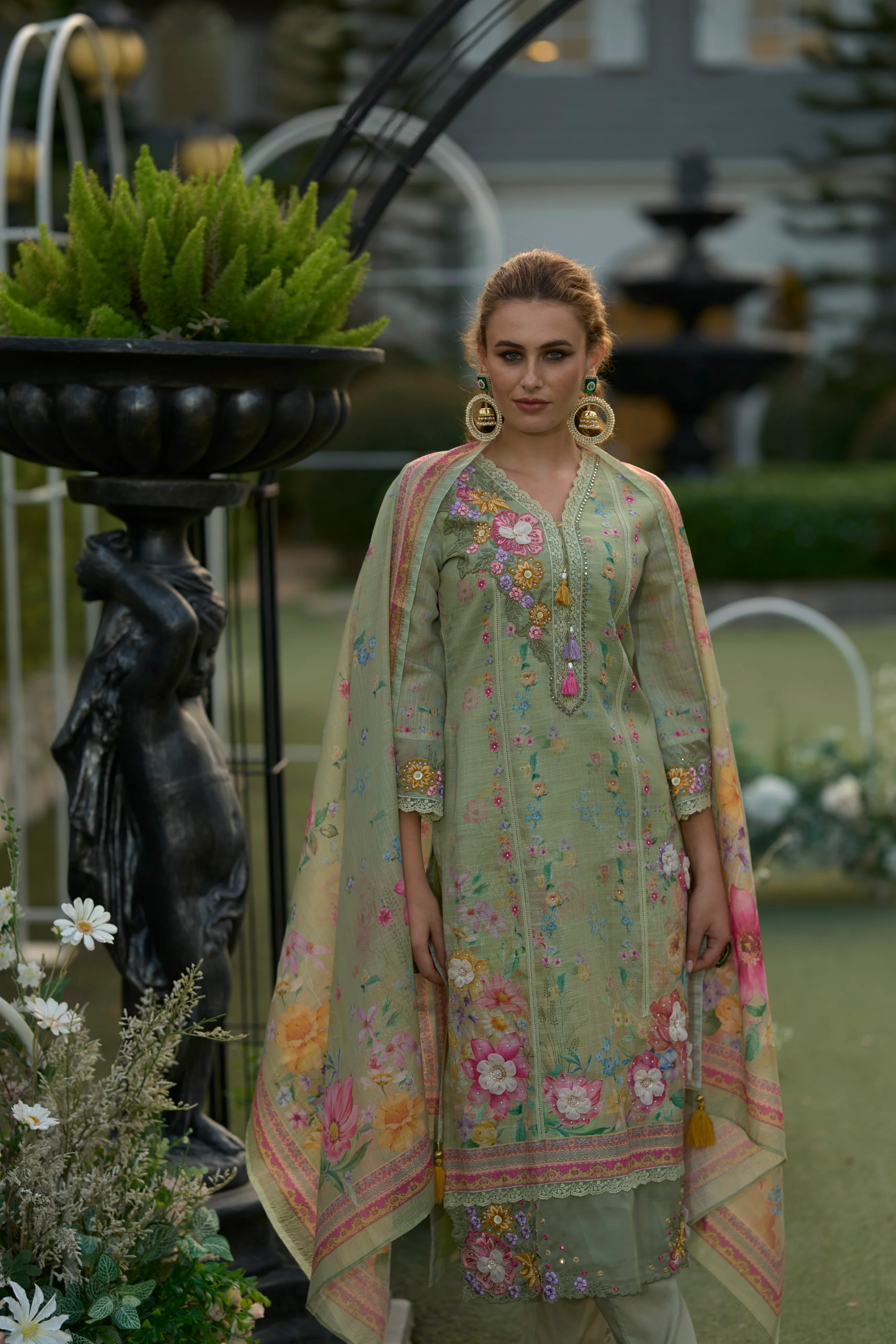 Mariam Fern embroidery Lawn Suit Set - Image 4