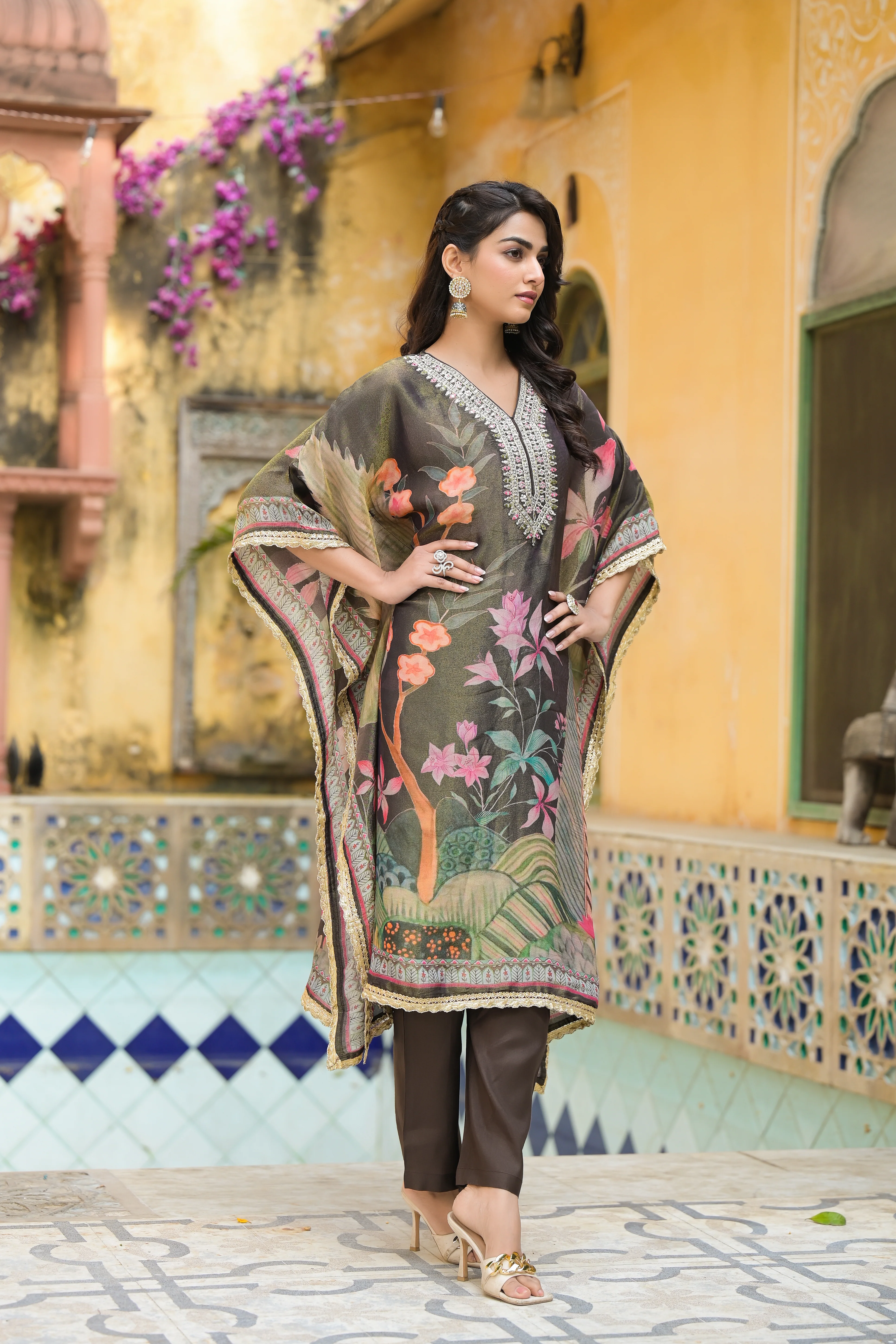 Pavitra Hemlock Shimmer Kaftan pant set - Image 3