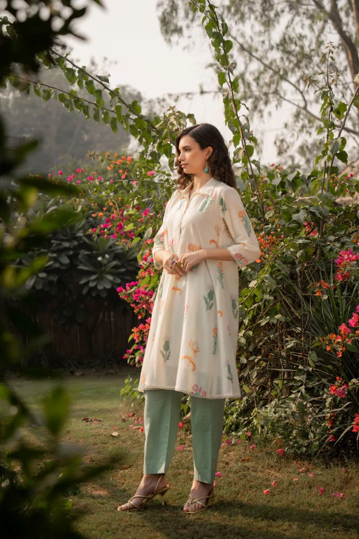 Tiara Garden Cotton Kurta Pant Set - Image 18