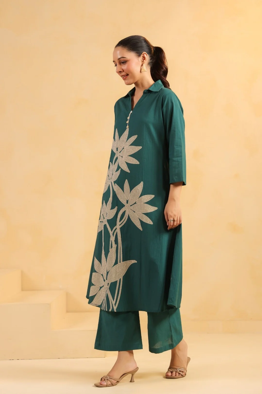 Sargi Teal Printed Cotton Kurta Pant Set - Image 4