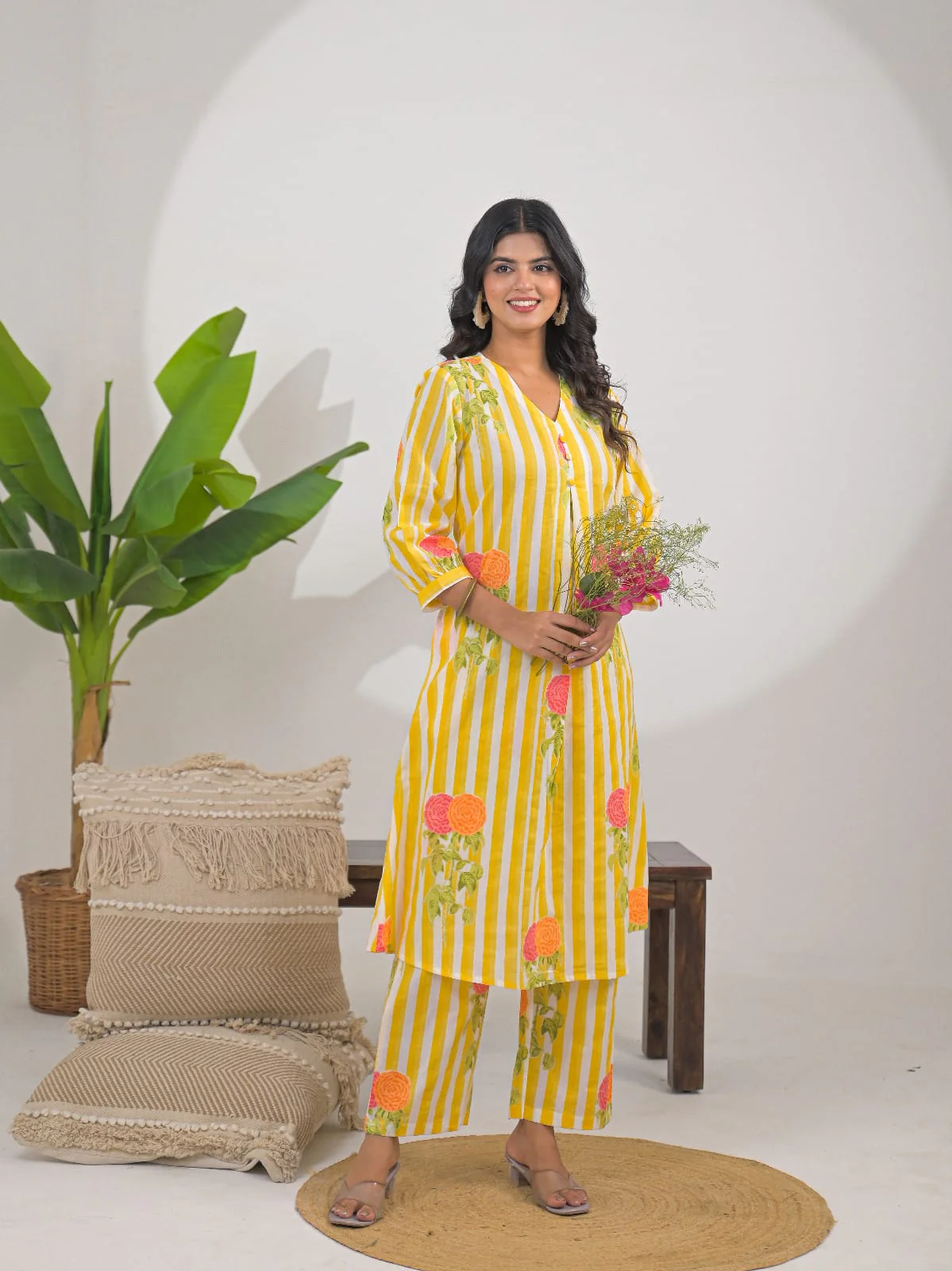 Hardik Dandelion Printed Cotton Kurta Pant Set - Image 3