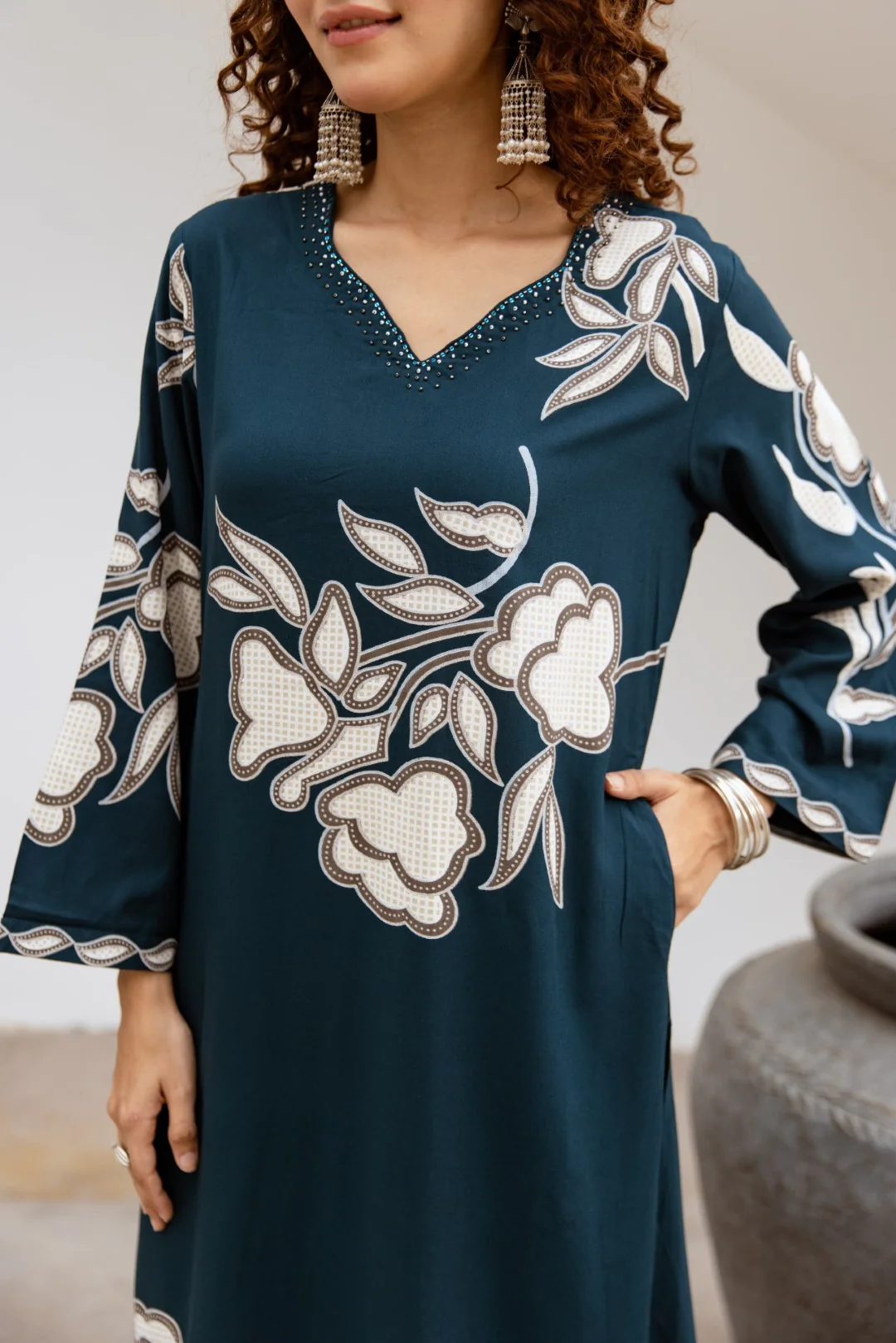 Sonpal azure printed kurta pant set - Image 4