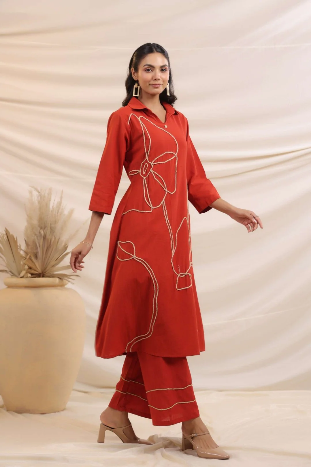 Sargi Crimson Embroidered Kurta Pant Set - Image 4