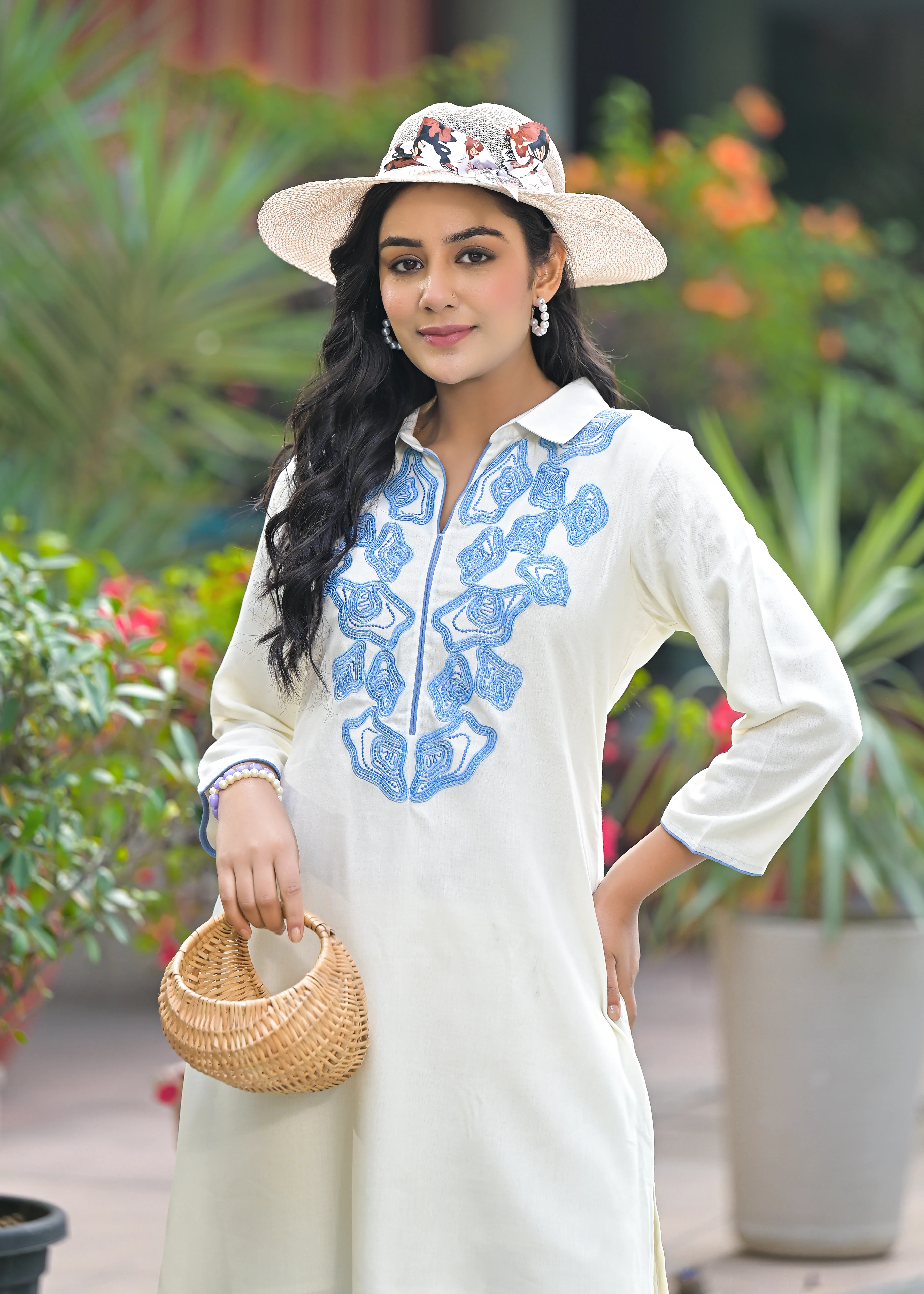 Bela Ice Embroidered Kurta Pant Set - Image 5