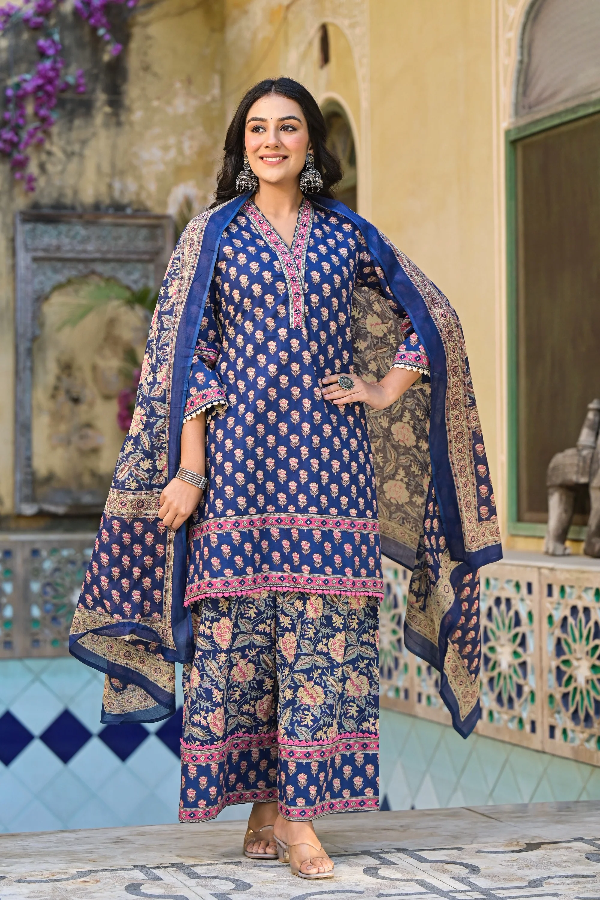 Pavitra Indigo cotton printed suit set - Image 4