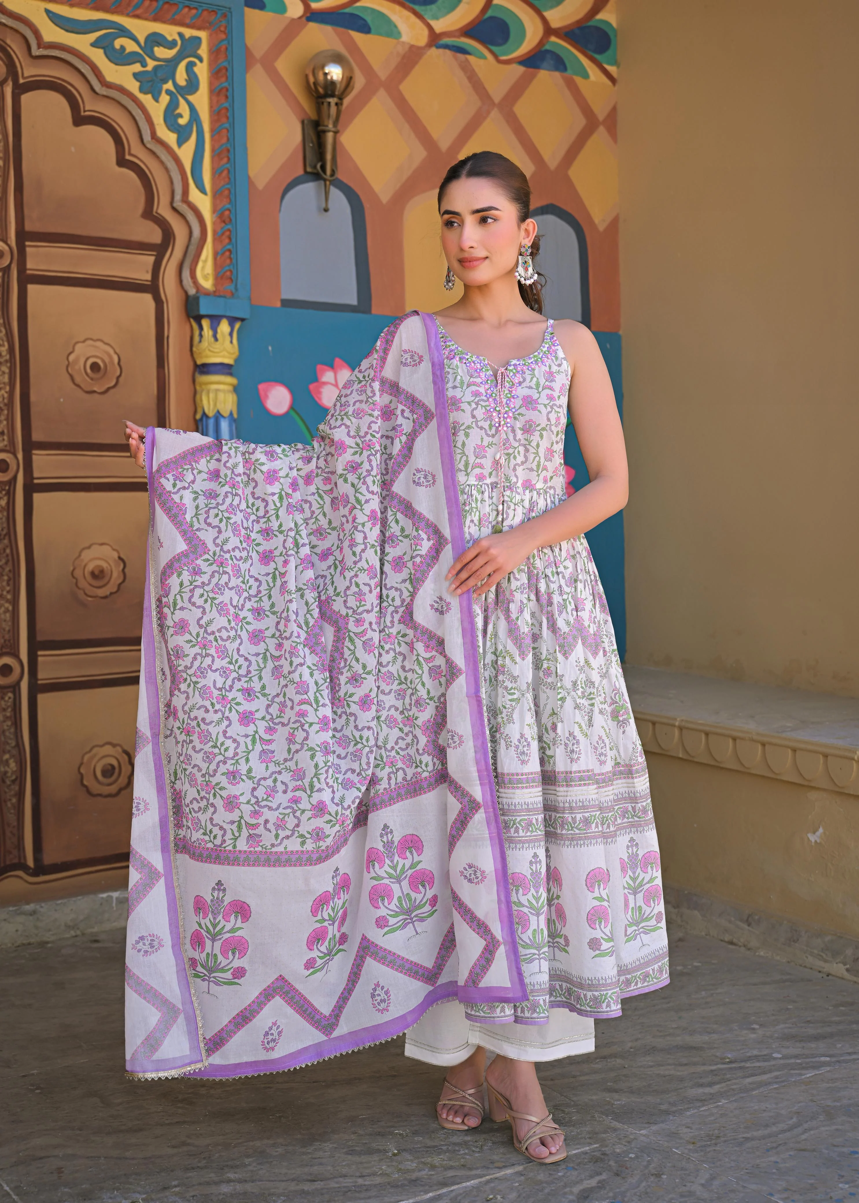 Tridhara Misty cotton suit set - Image 3