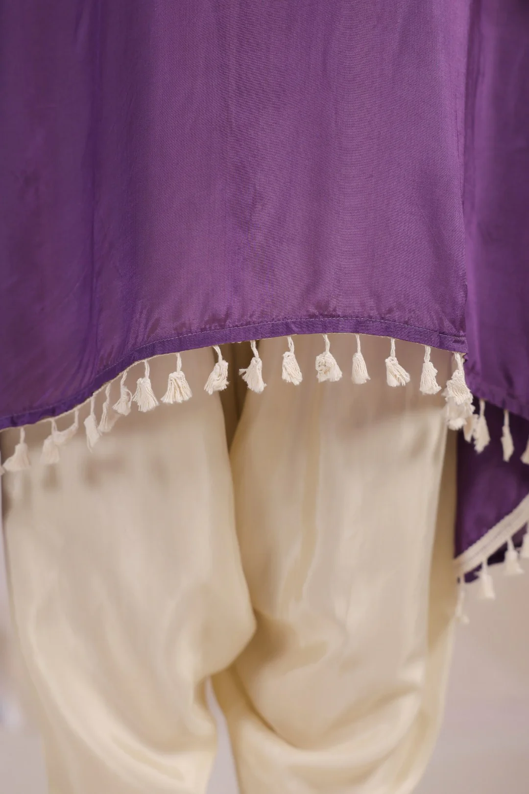 Sera helio embroidery kurta pant set - Image 13