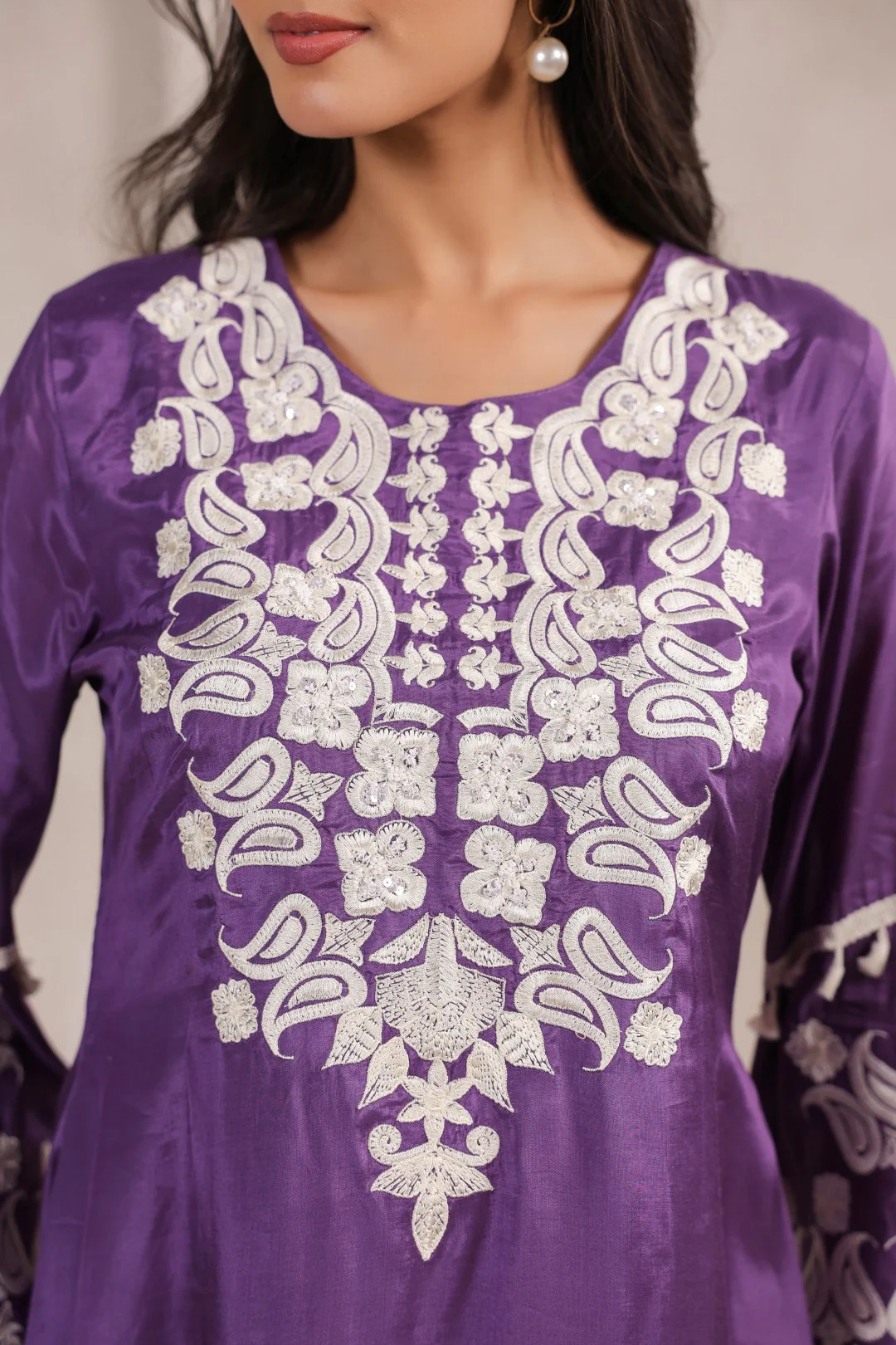 Sera helio embroidery kurta pant set - Image 6