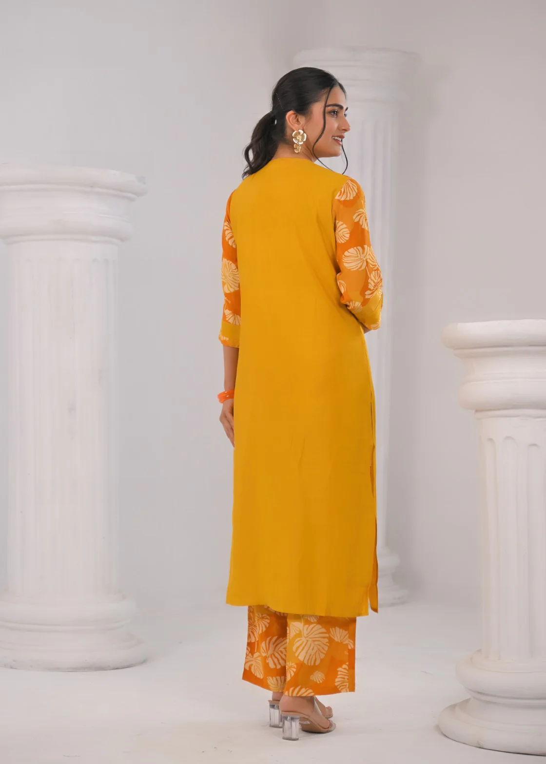 Sneha Sunrise Printed Kurta Pant Set - Image 3