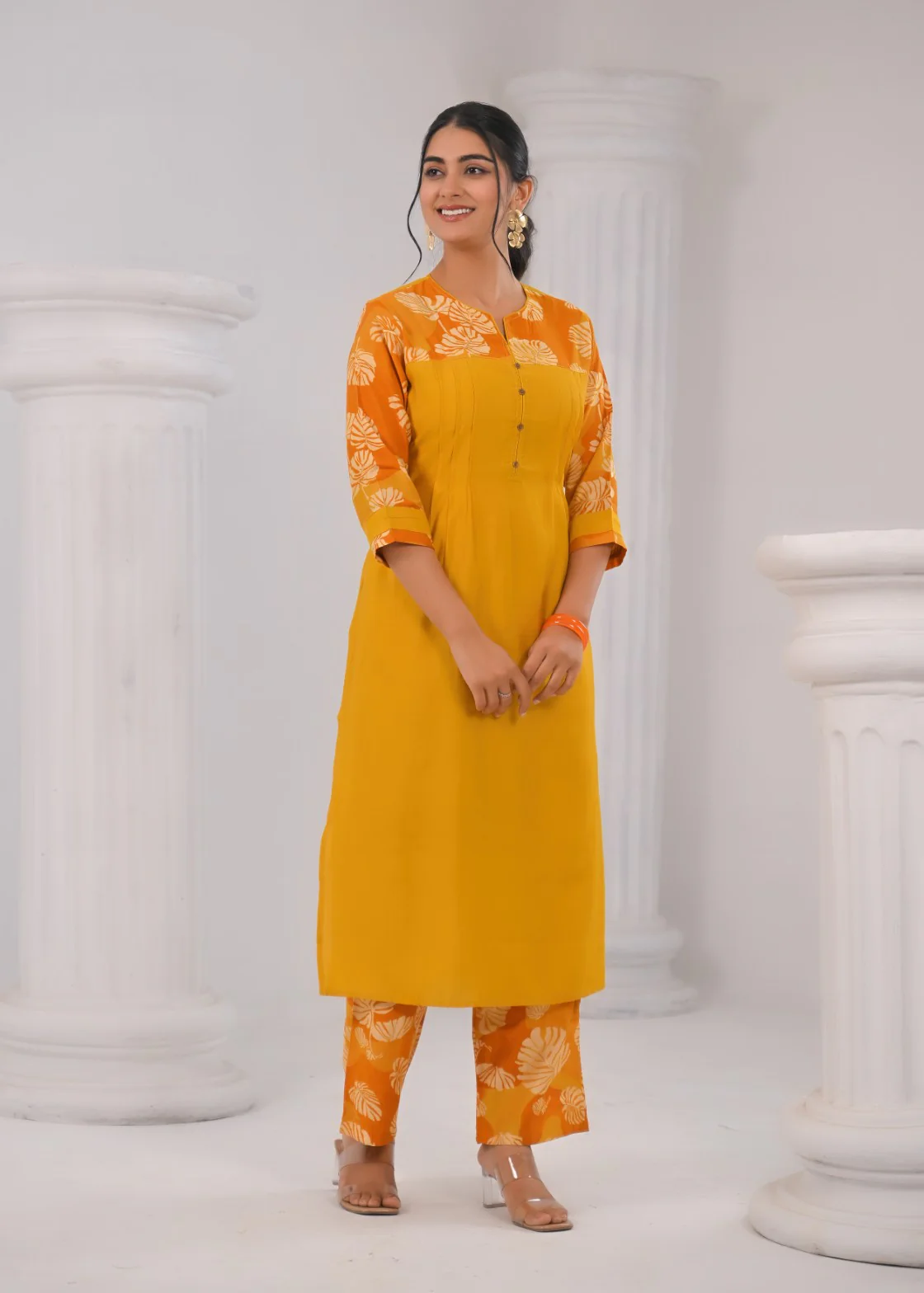Sneha Sunrise Printed Kurta Pant Set - Image 4