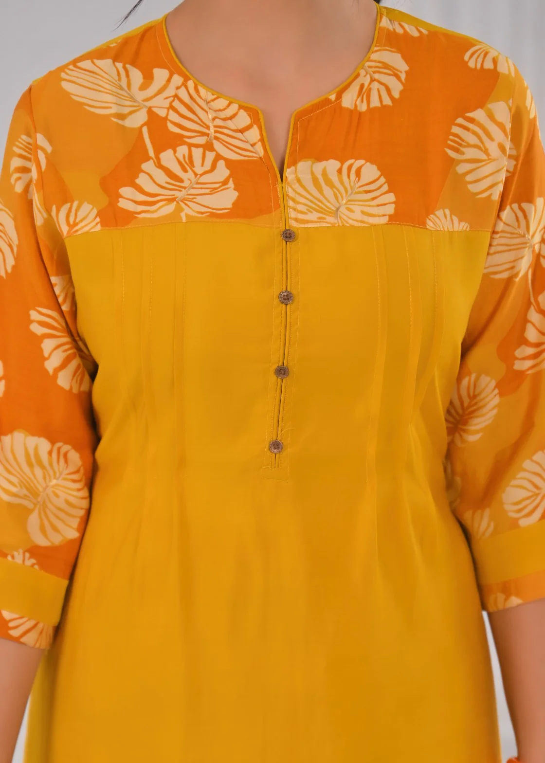 Sneha Sunrise Printed Kurta Pant Set - Image 5