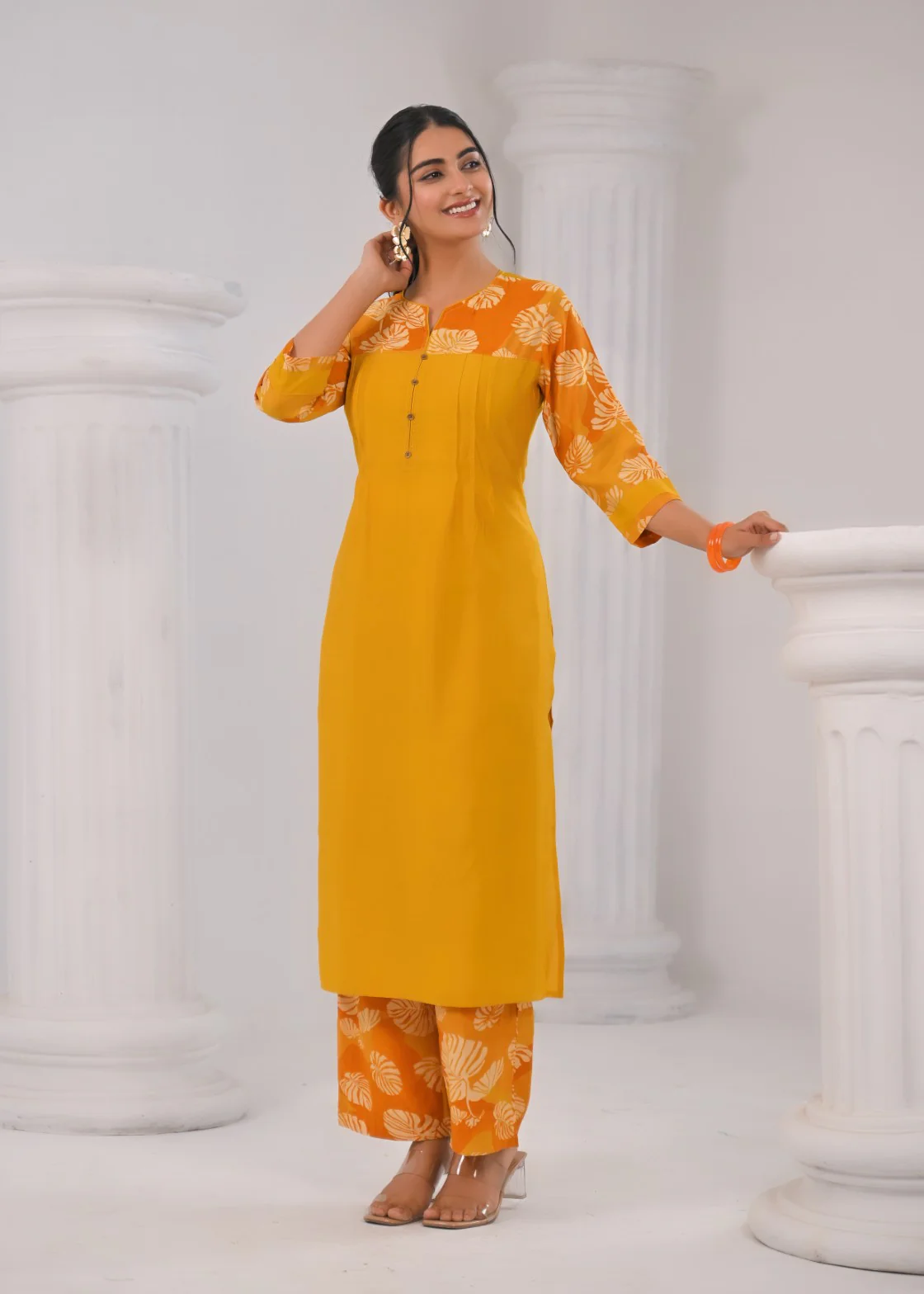 Sneha Sunrise Printed Kurta Pant Set - Image 7