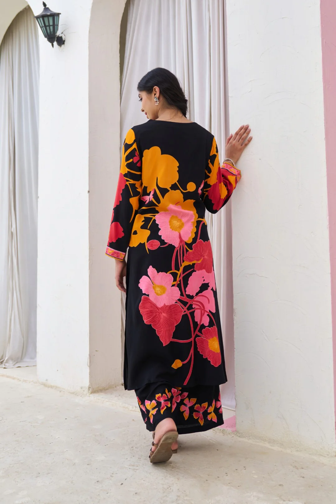 Sonpal Floral printed kurta pant set - Image 3
