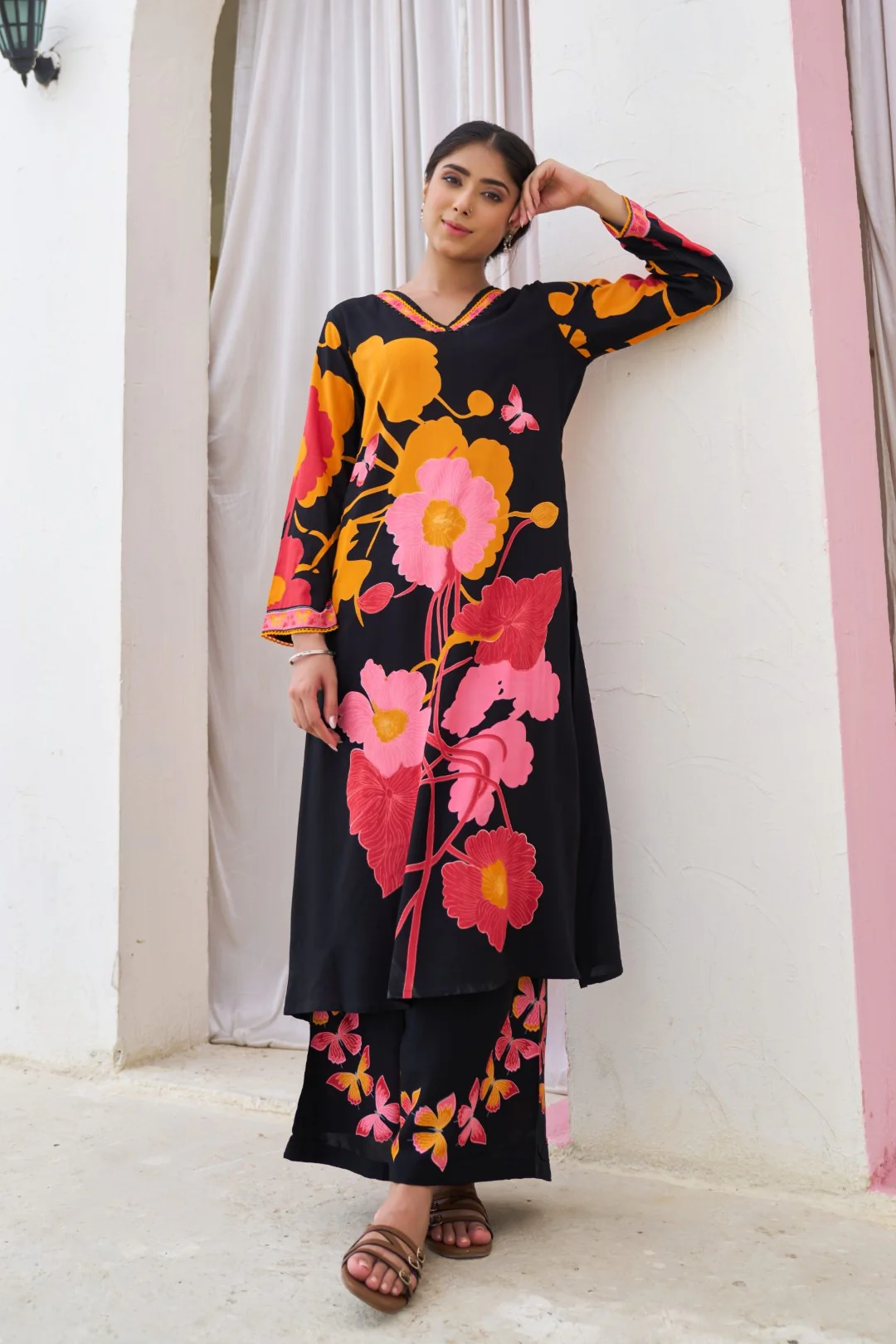 Sonpal Floral printed kurta pant set - Image 7