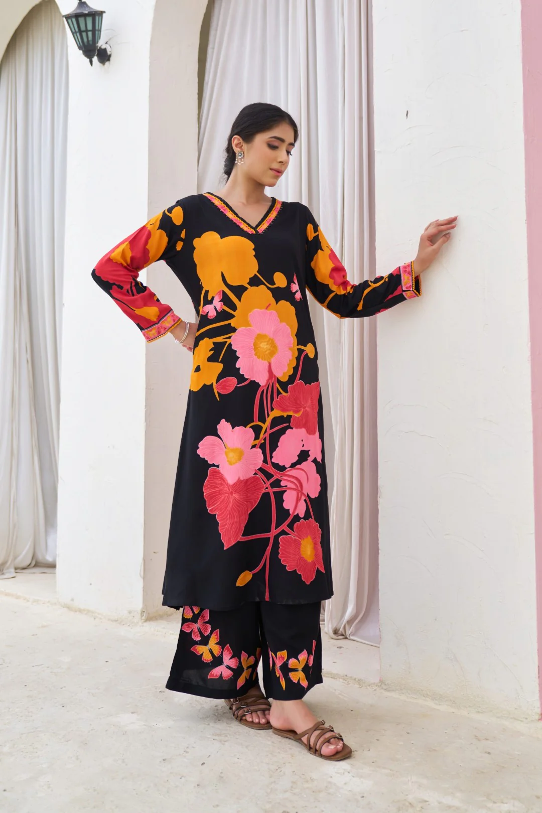 Sonpal Floral printed kurta pant set - Image 9