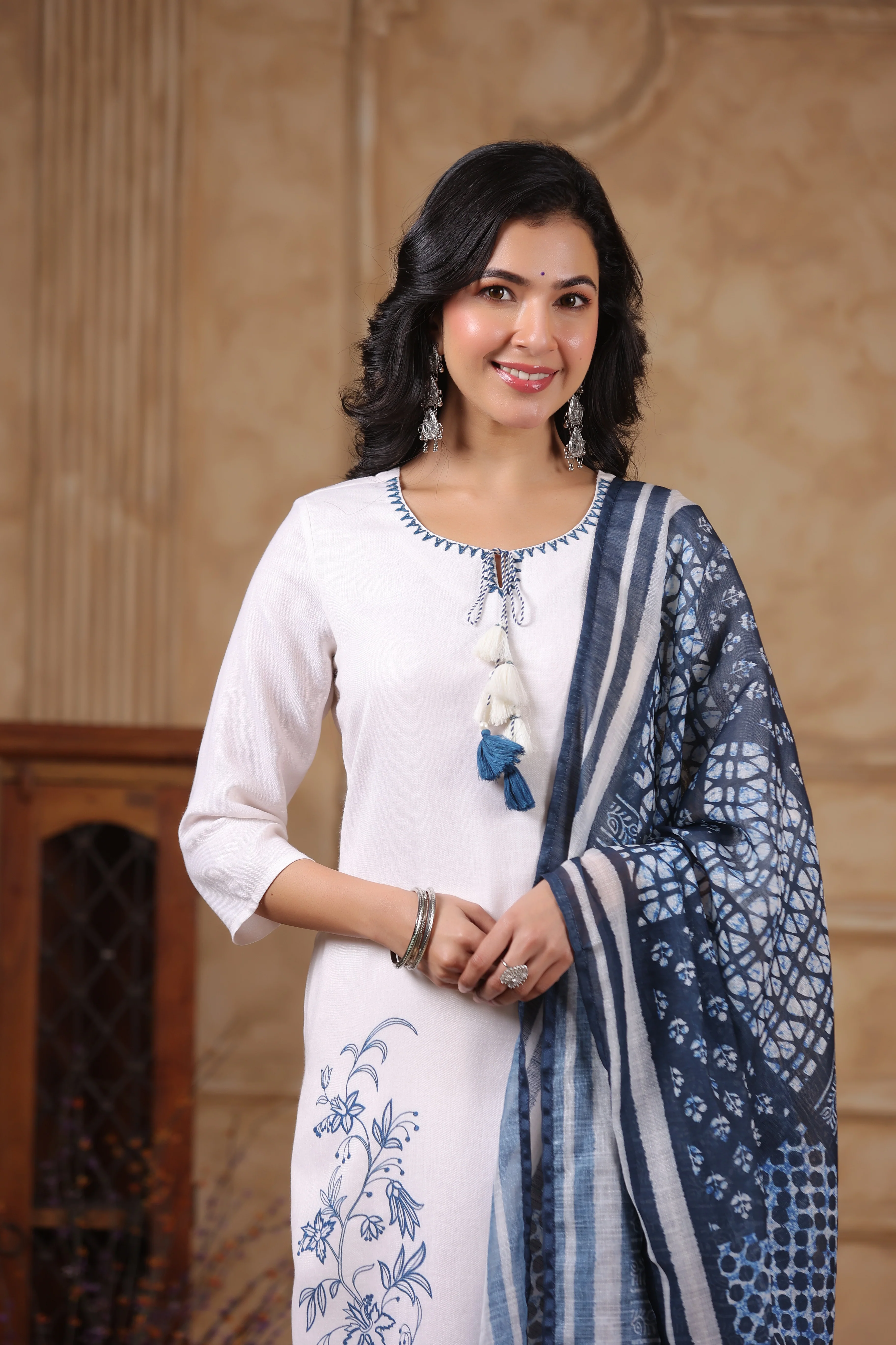 SAKSHI INDIGO PURE COTTON LINEN SUIT SET - Image 2