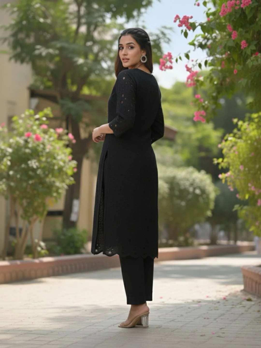 LIPIKA ONYX SCHIFFLI COTTON CO-ORD SET - Image 15