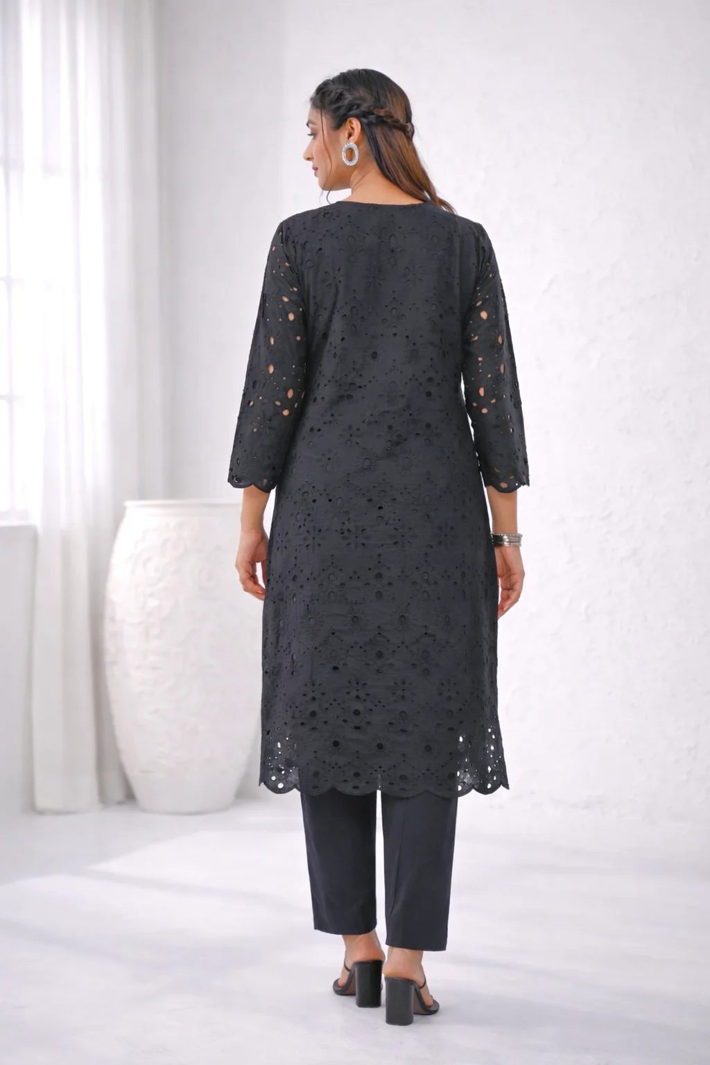 LIPIKA ONYX SCHIFFLI COTTON CO-ORD SET - Image 8