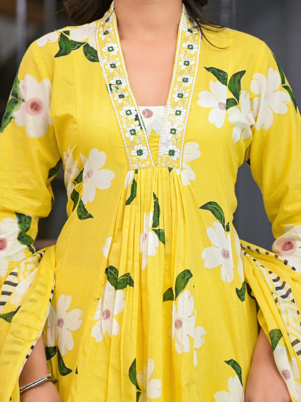 Diti Amber Pure Cotton Suit Set - Image 3