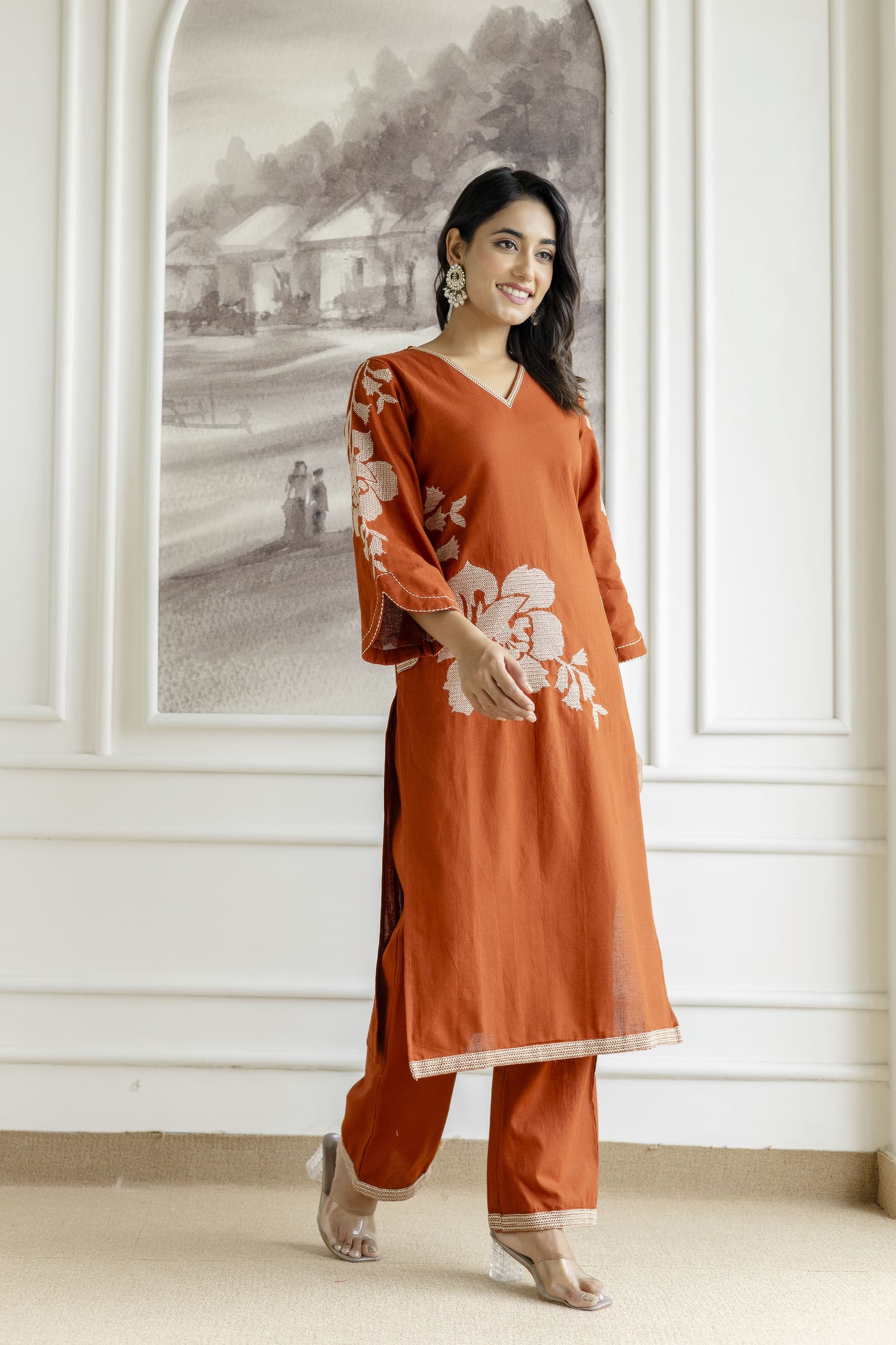 Samiha Sienna Embroidered Kurta Pant Set - Image 7