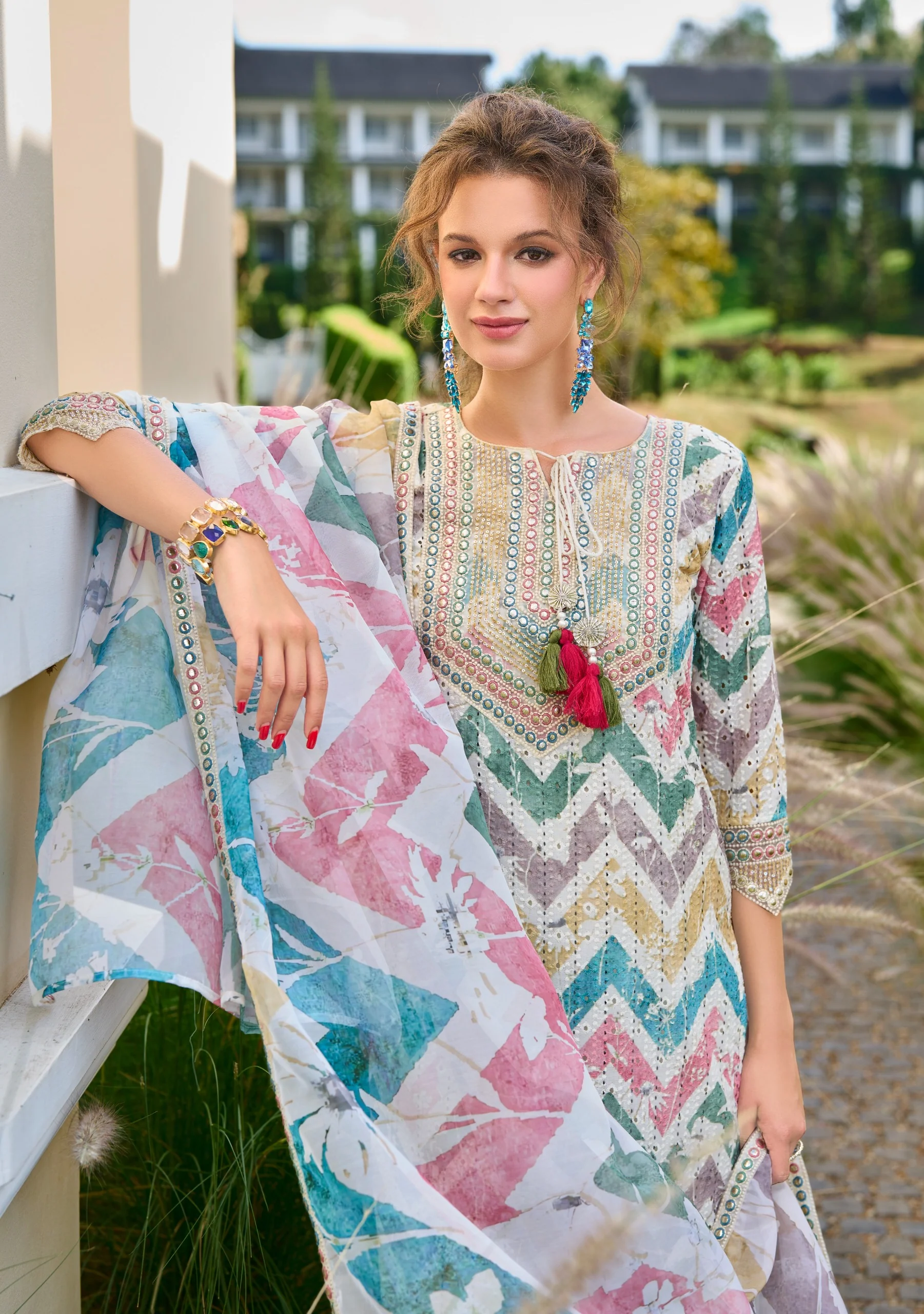 Sargam vibe Shchiffli cotton suit set - Image 2