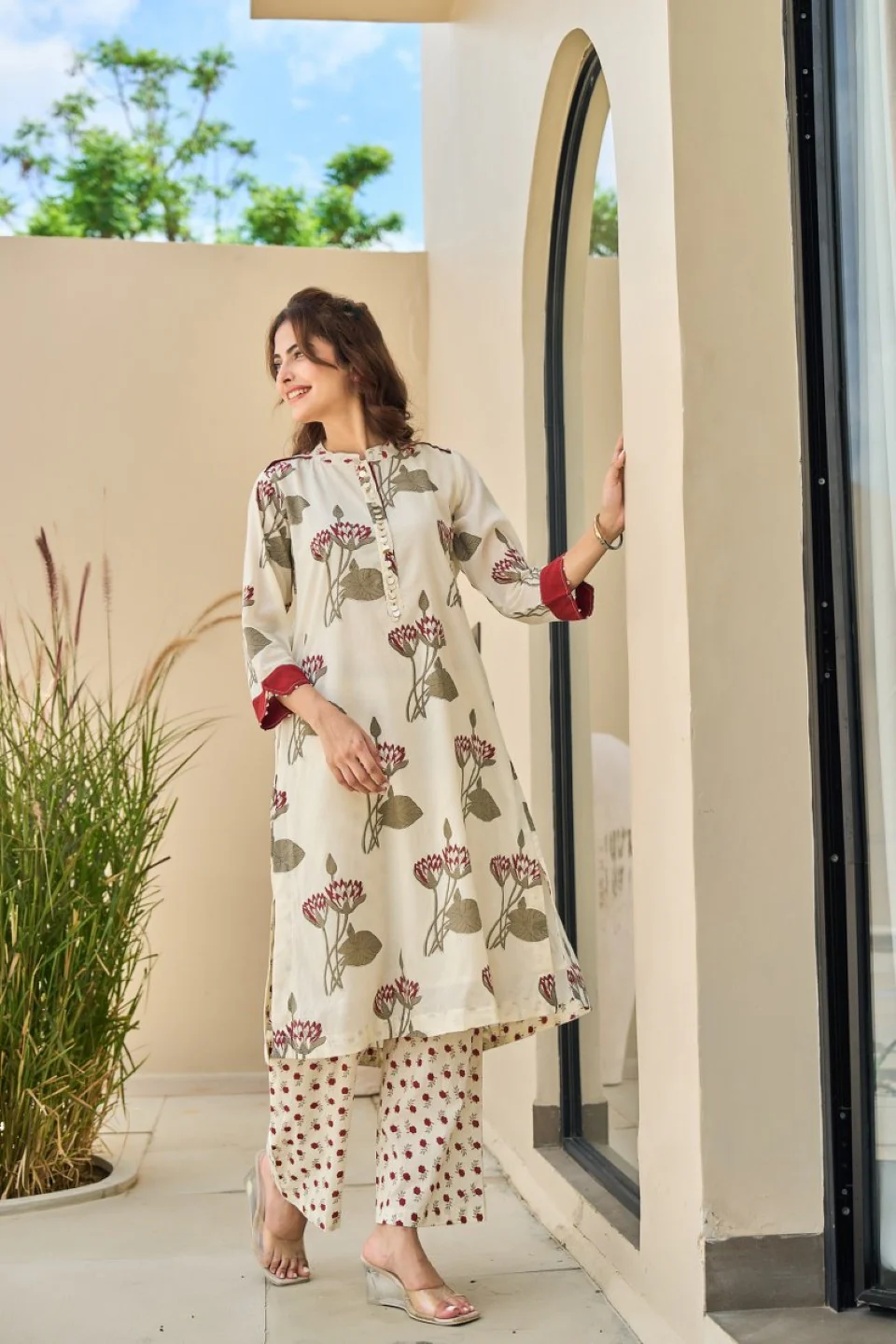Tatva Cream cotton kurta pant set - Image 5