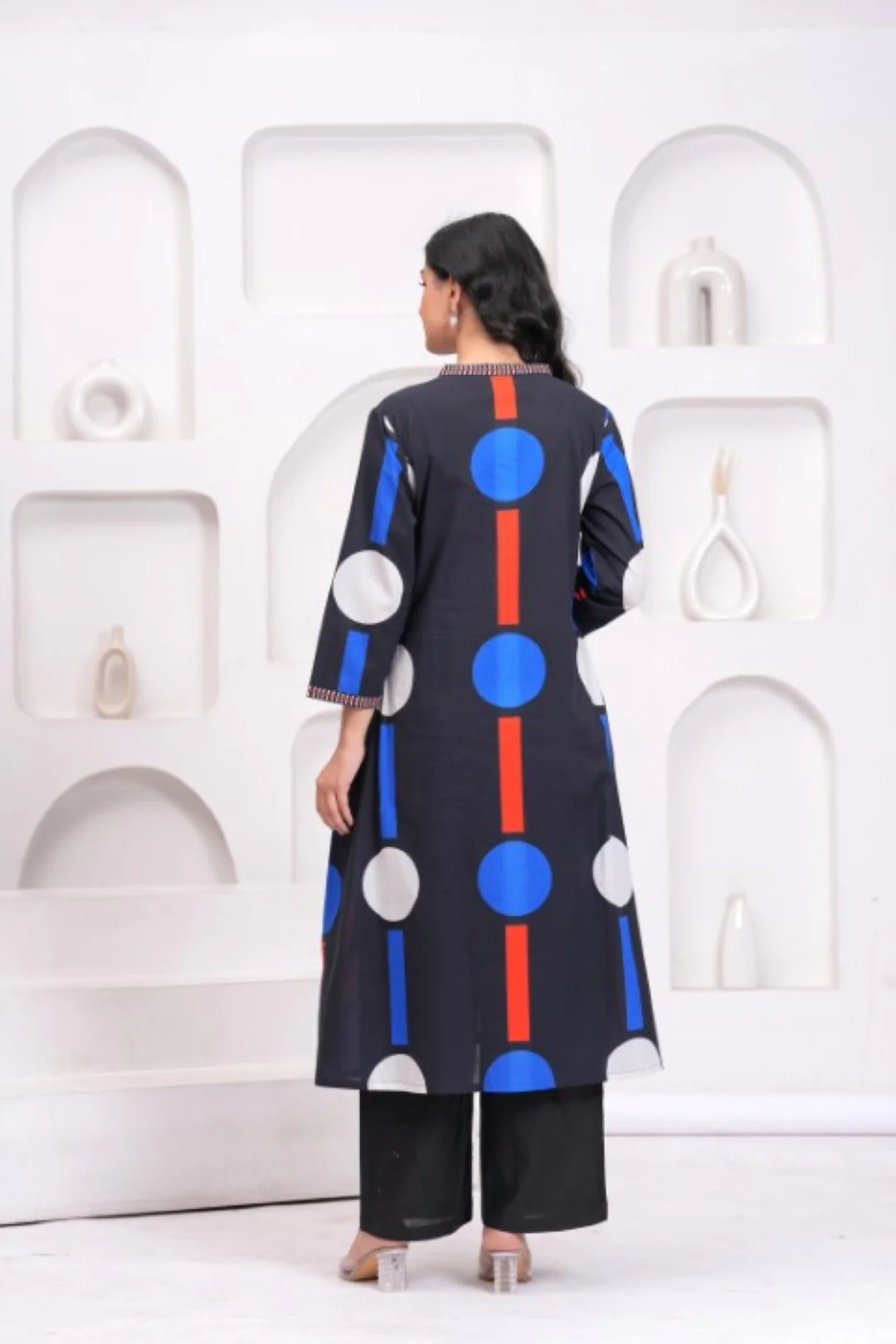 Maurya ebony Cotton Printed Kurta Pant Set - Image 3