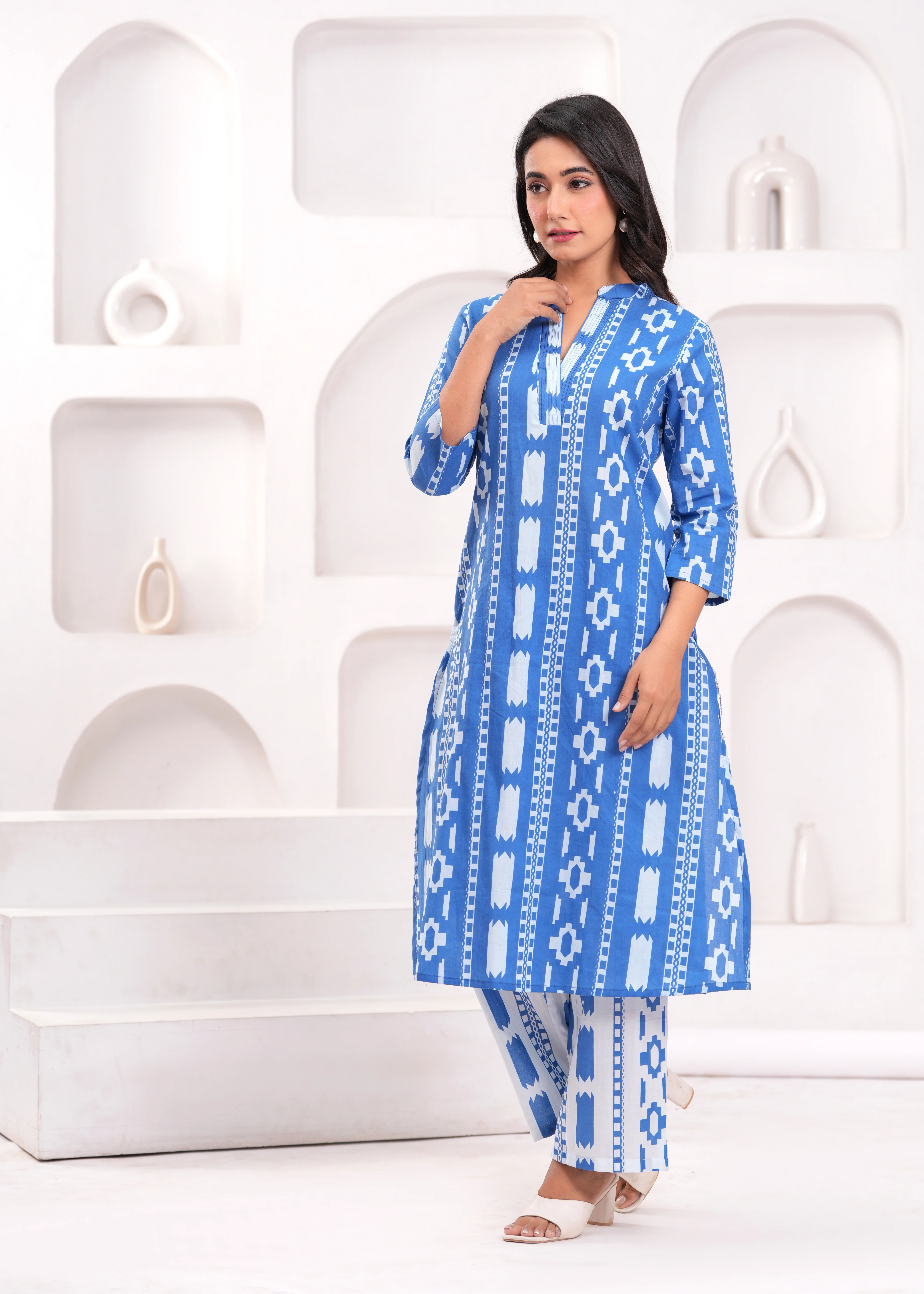 Maurya Trypan Printed Kurta Pant Set - Image 5