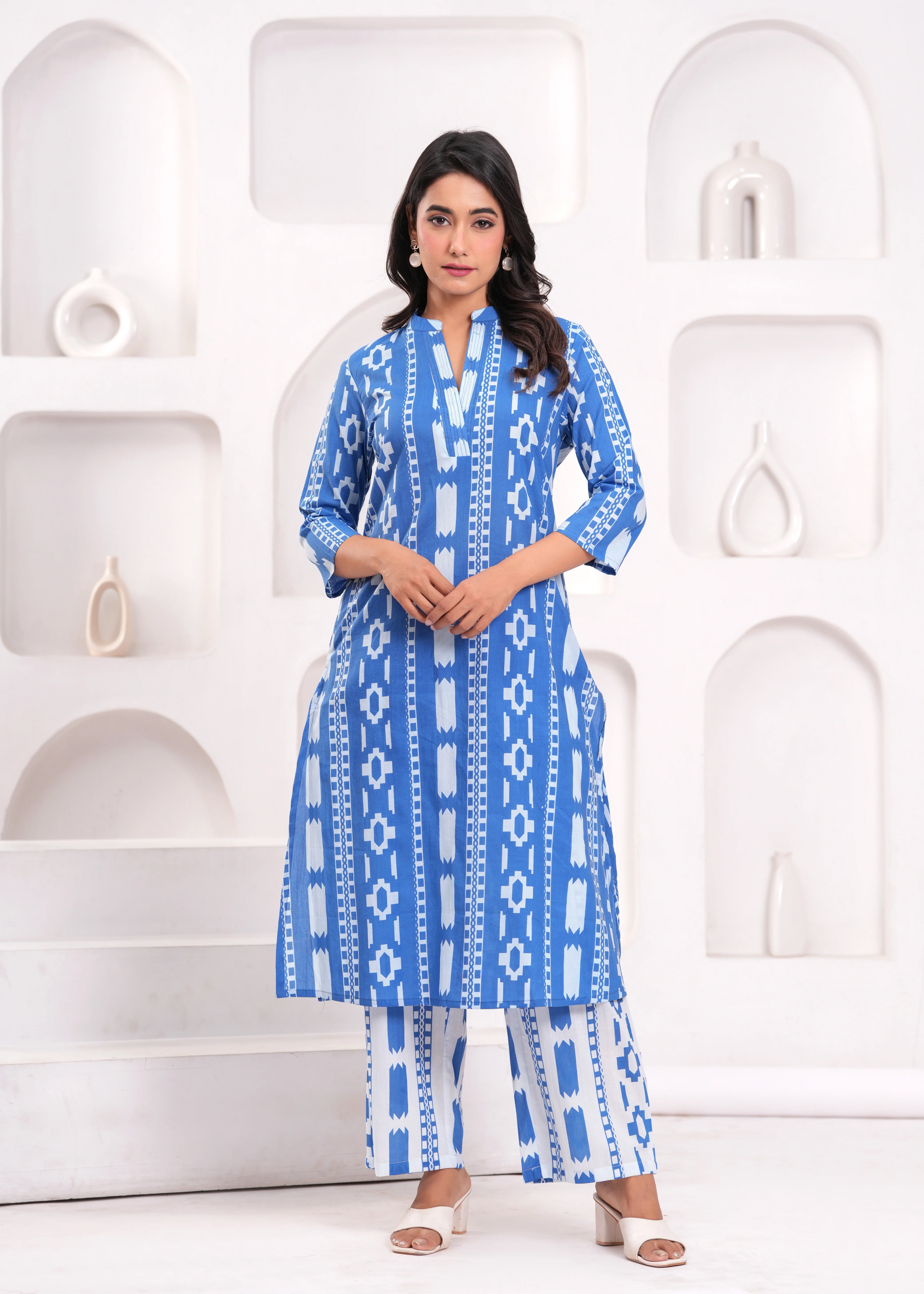 Maurya Trypan Printed Kurta Pant Set - Image 6