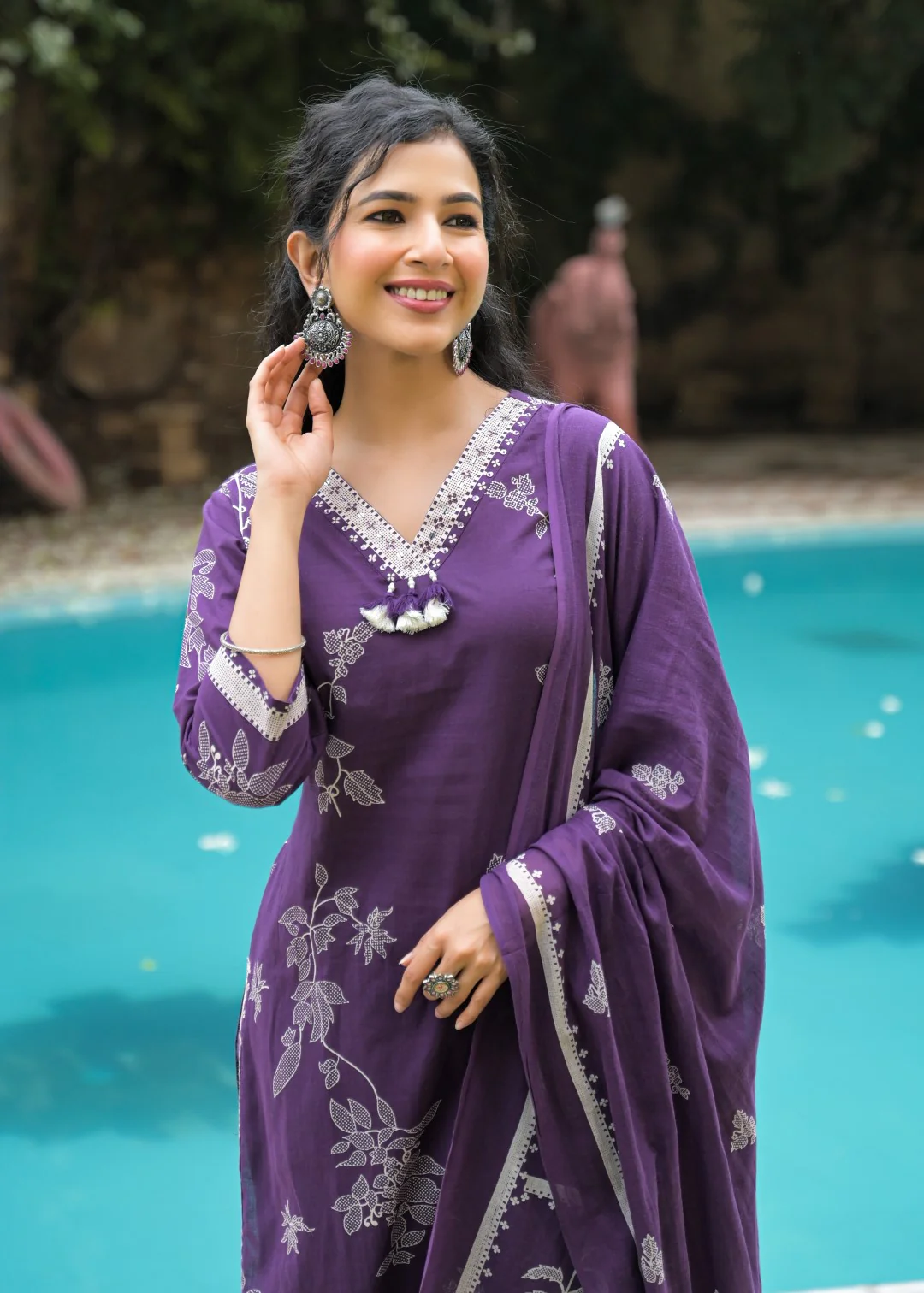 Vastu Thistle embrodiery Cotton Suit set - Image 2