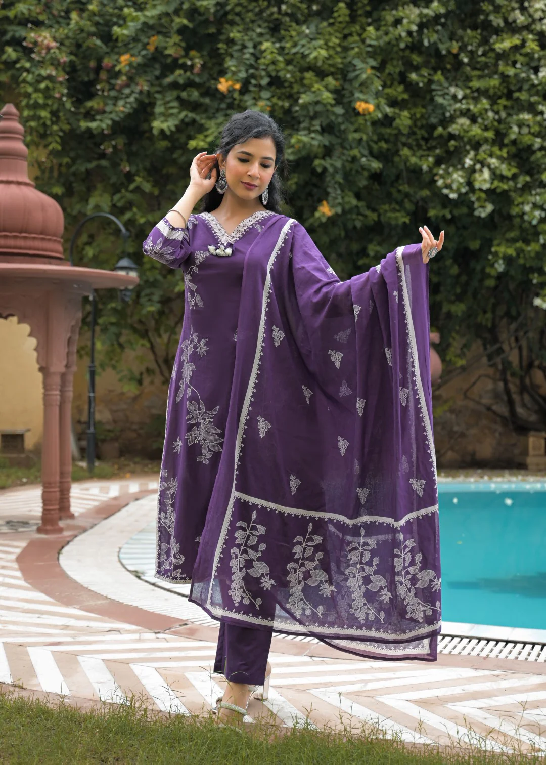 Vastu Thistle embrodiery Cotton Suit set - Image 4