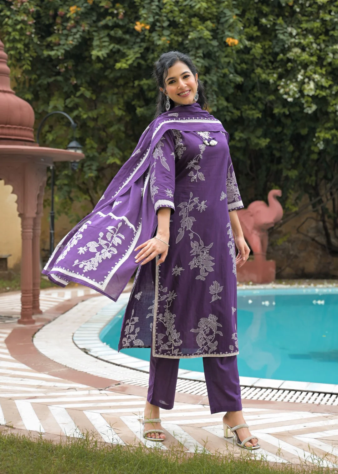Vastu Thistle embrodiery Cotton Suit set - Image 7