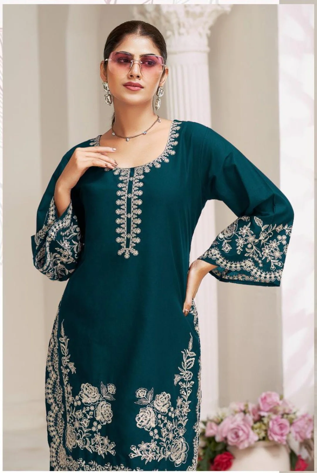 Akon Peacock embroidery co-ord set - Image 2