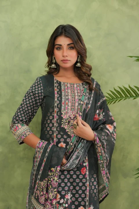 Brishti Onyx Printed Work Suit Set - Image 3