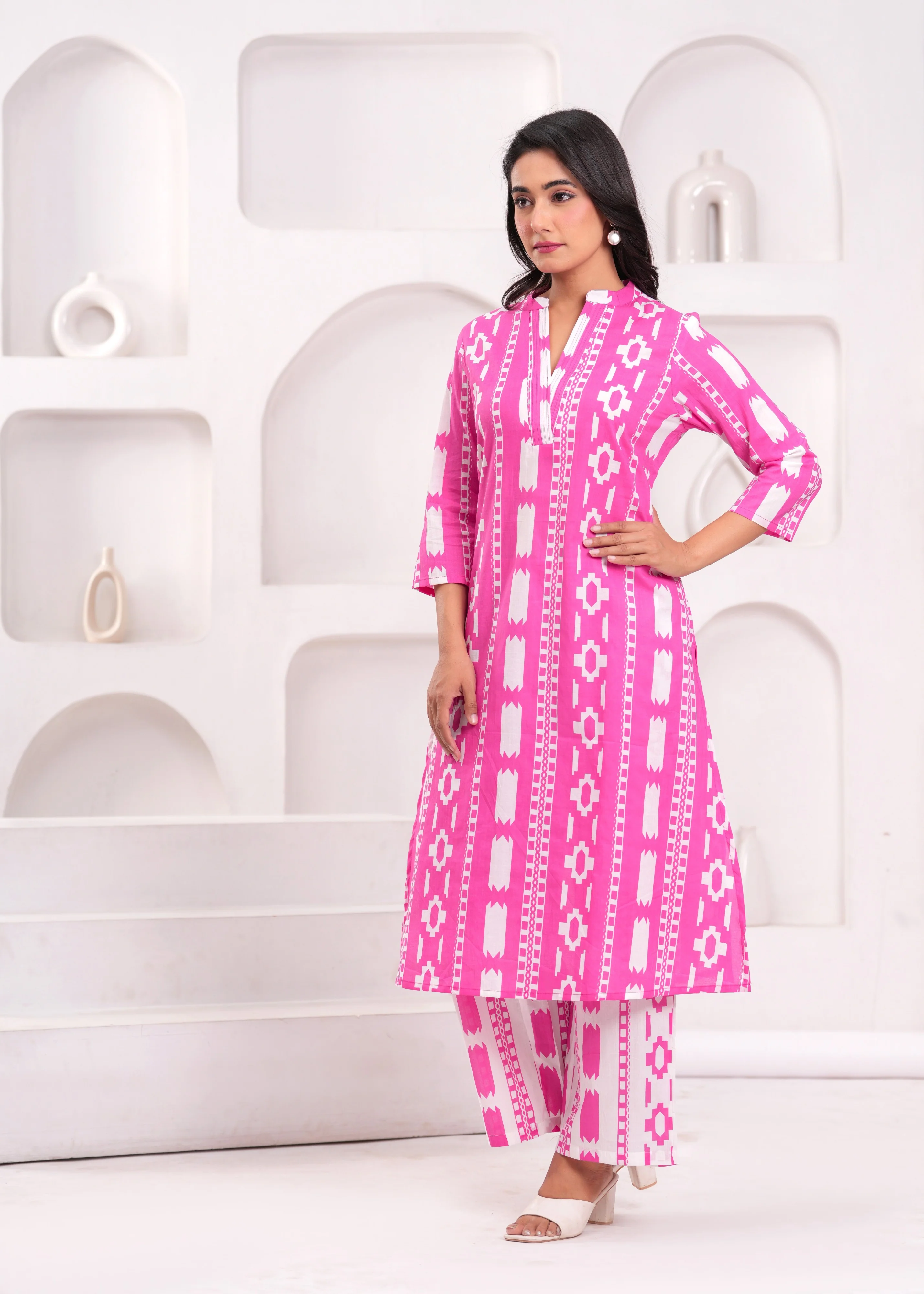 Maurya Softpink Printed Kurta Pant Set - Image 5