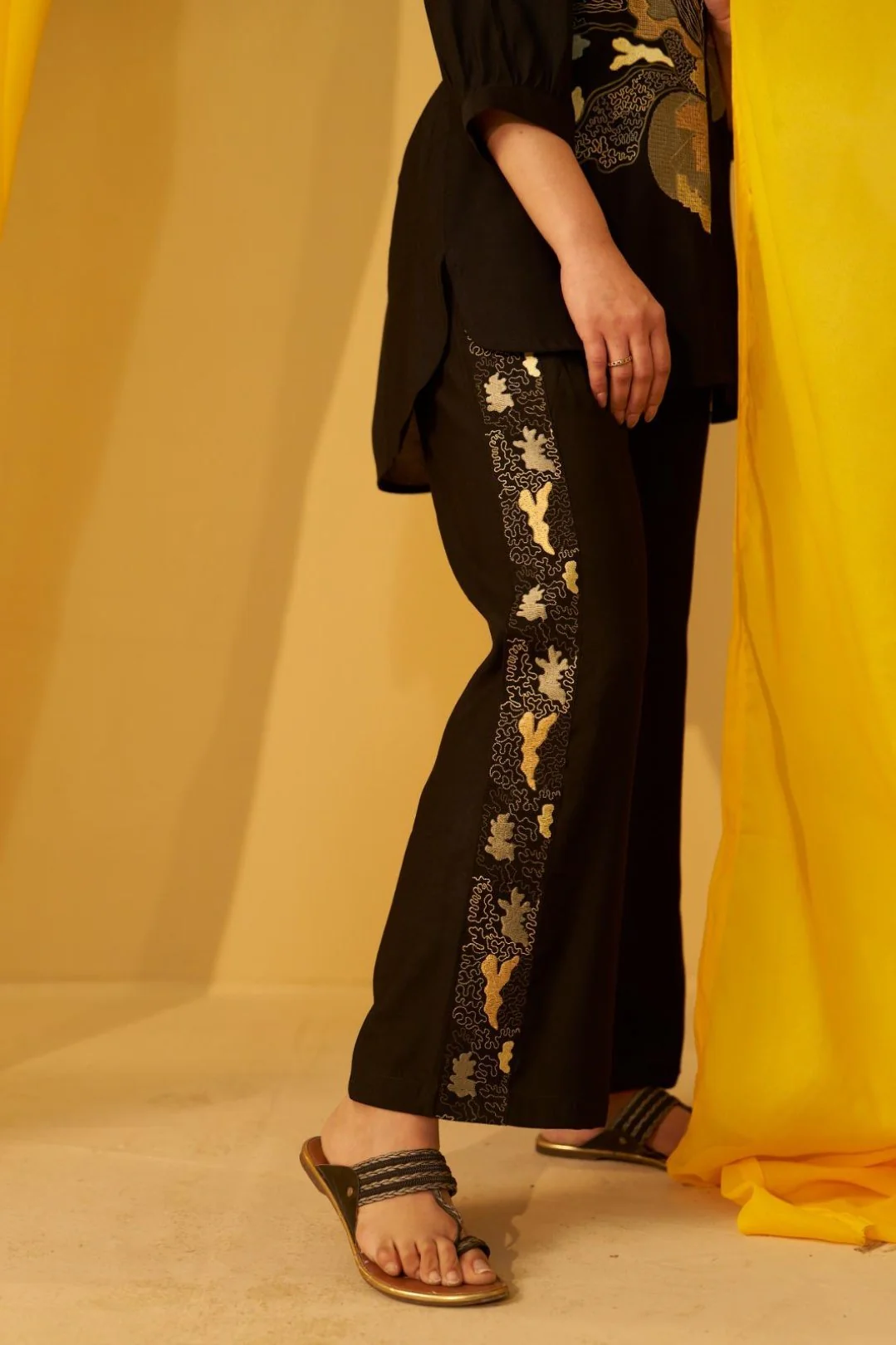 Tisca sable embroidery co-ord set - Image 7