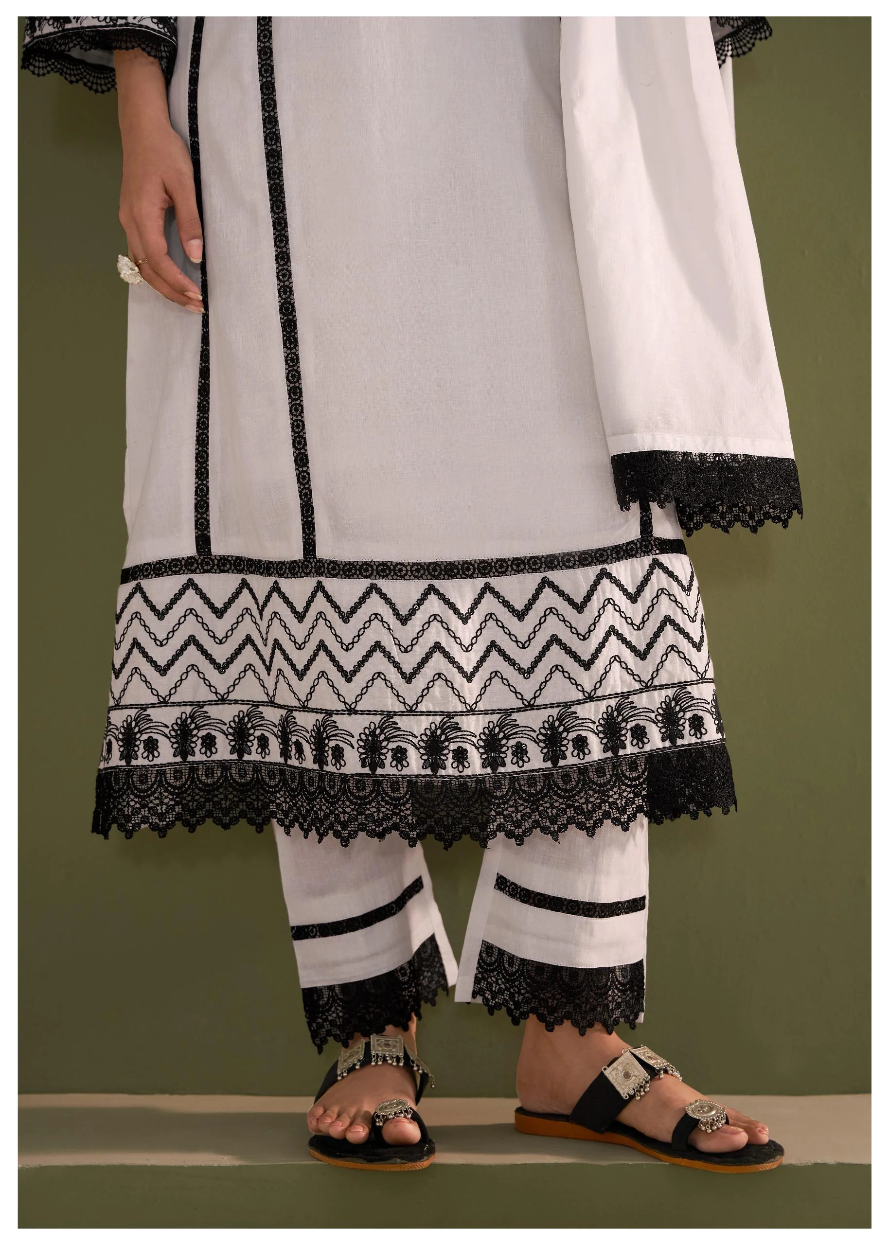 Nadira Seashell Embroidery Suit Set - Image 4