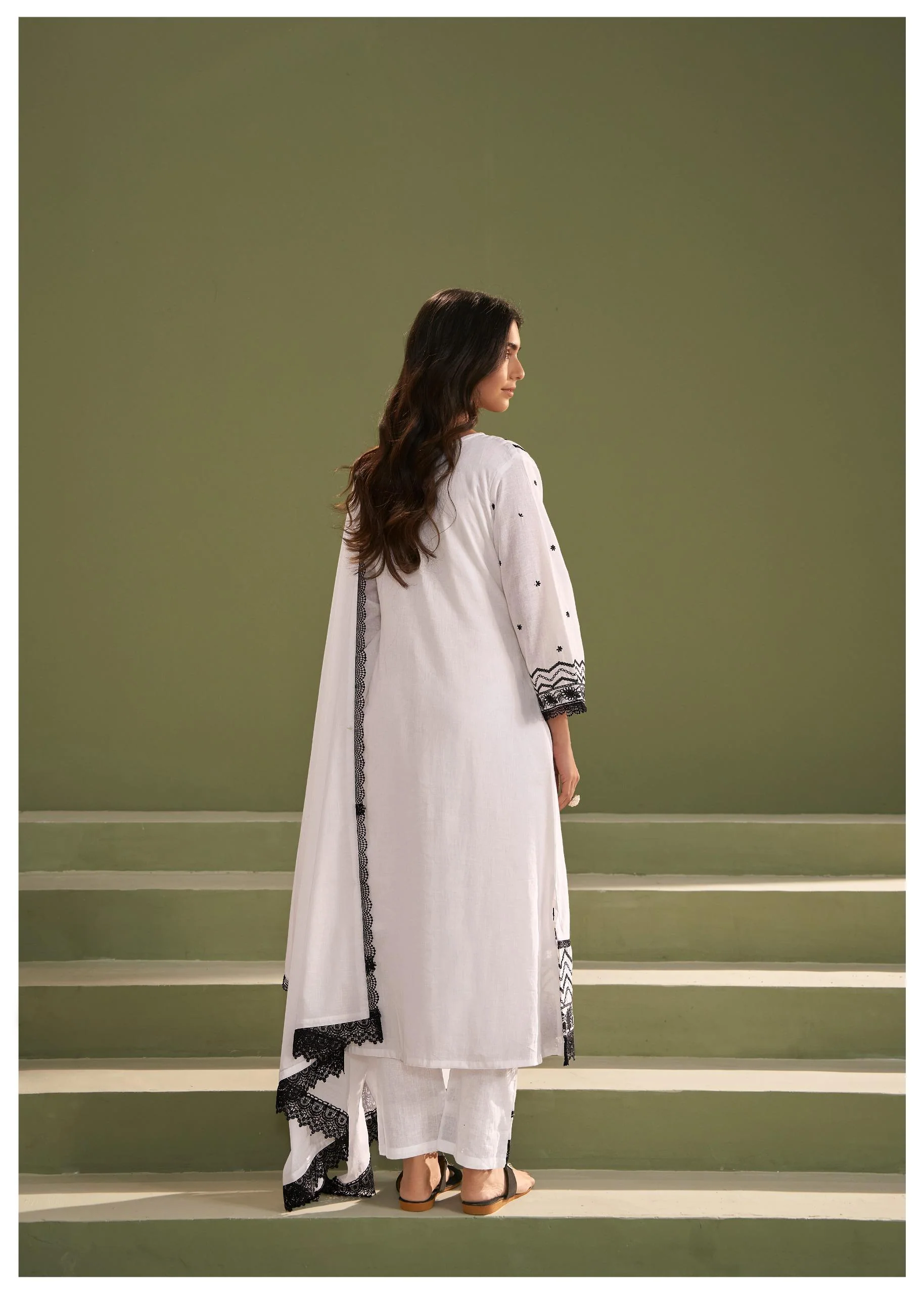Nadira Seashell Embroidery Suit Set - Image 5