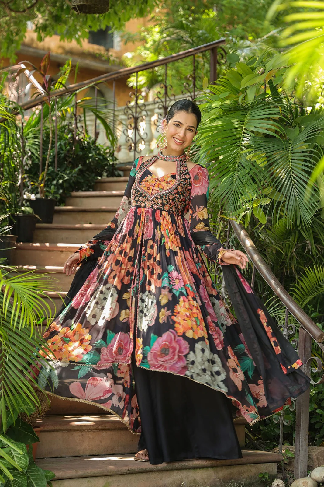 Vastramaya Jade Full Heavy Anarkali Suit Set - Image 6