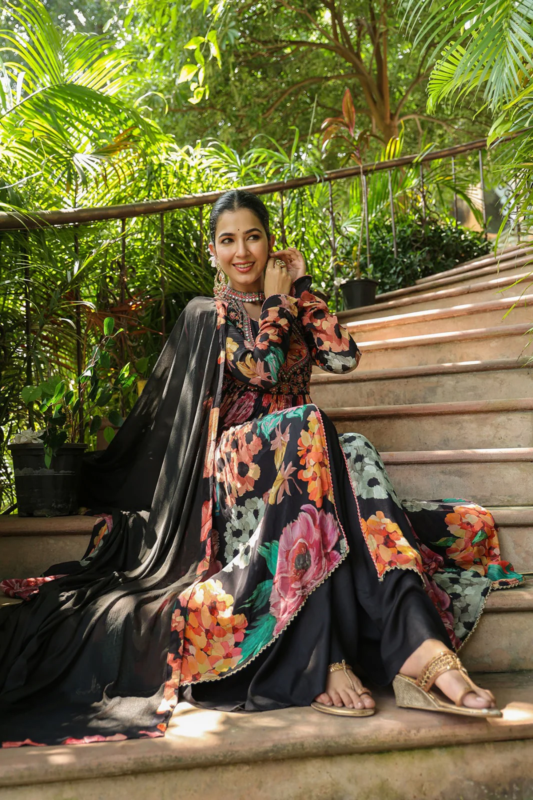 Vastramaya Jade Full Heavy Anarkali Suit Set - Image 8