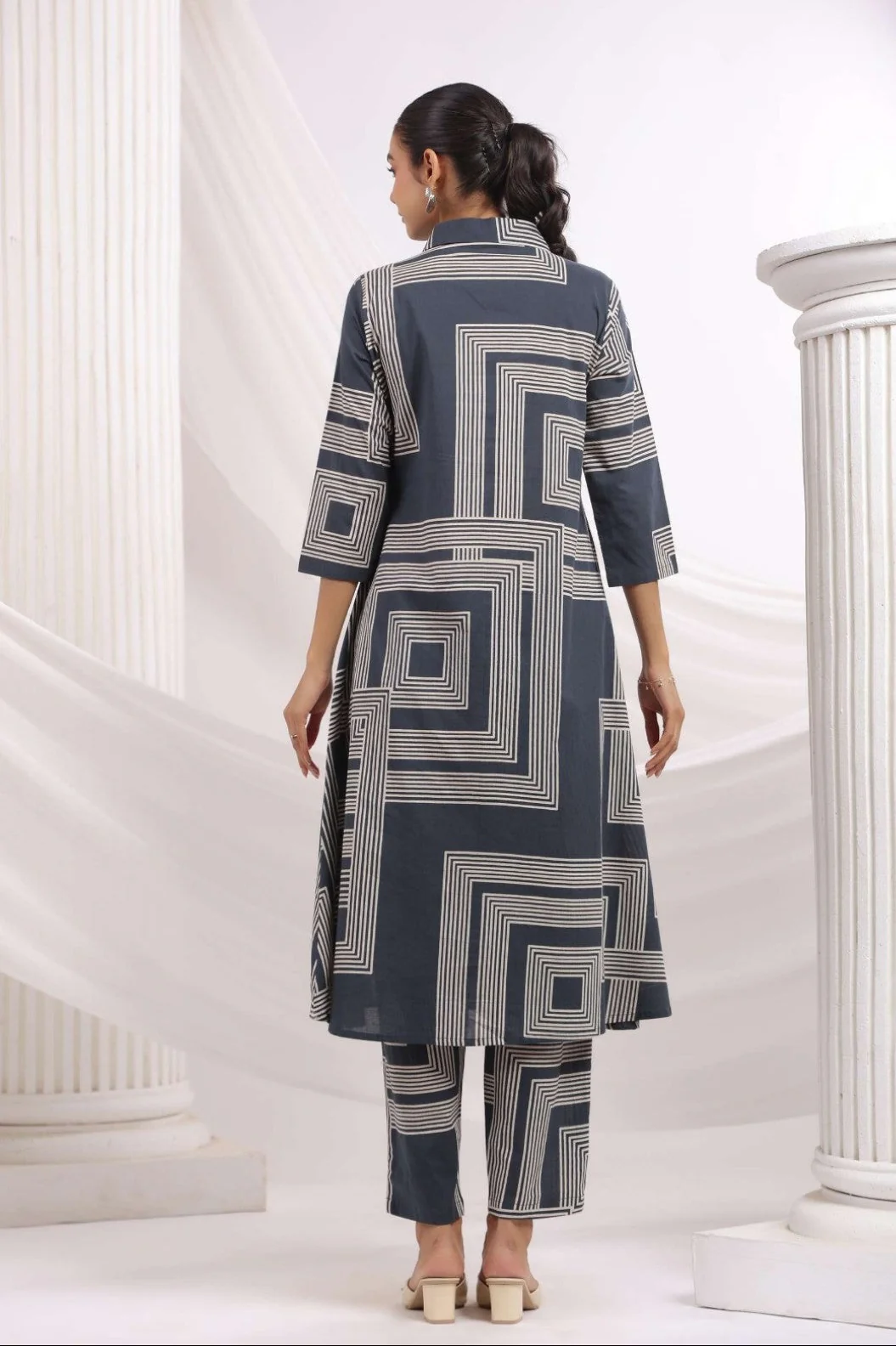 Sargi Indi Kurta Pant Set - Image 3